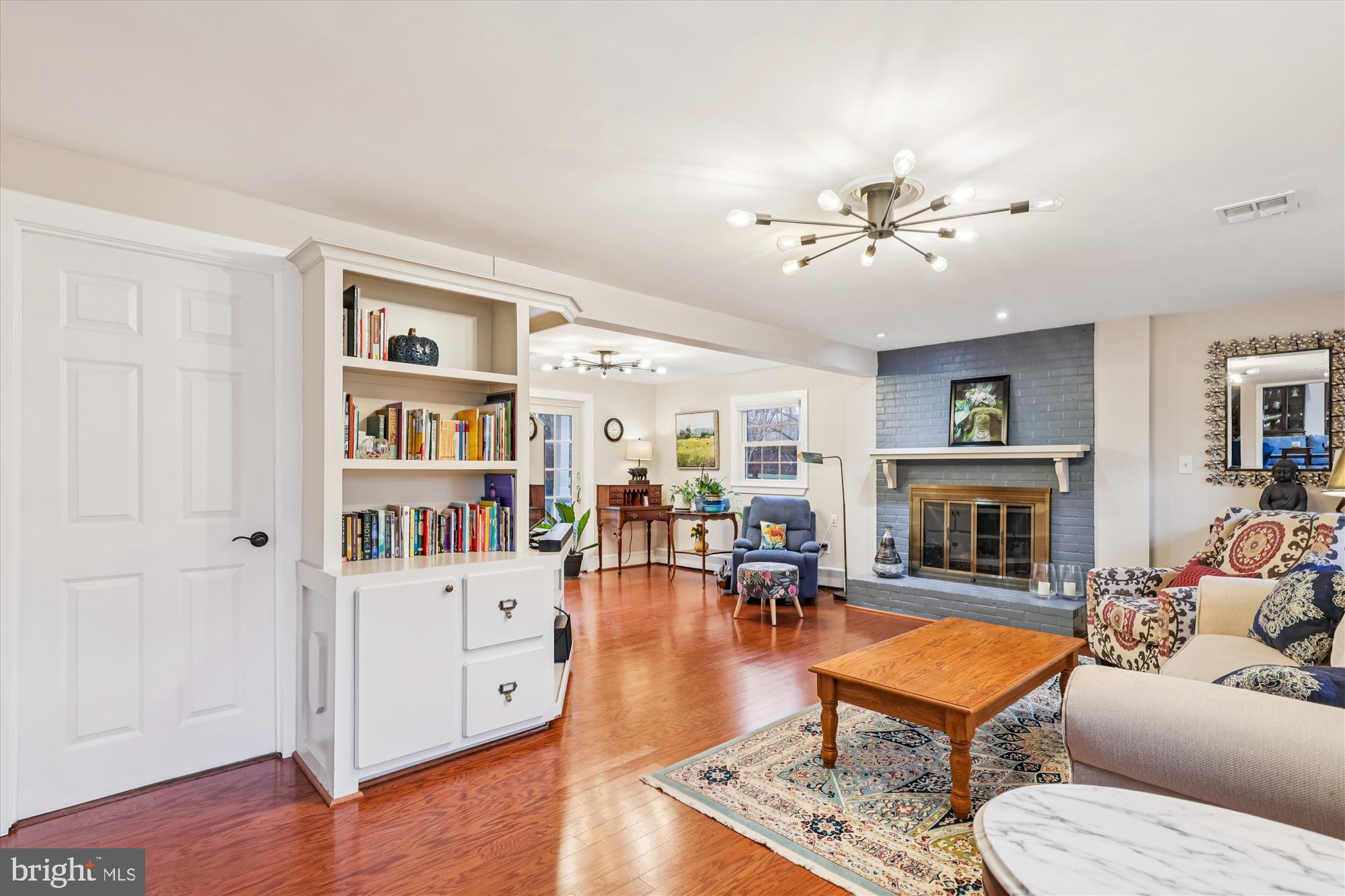 VALEWOOD MANOR - Residential