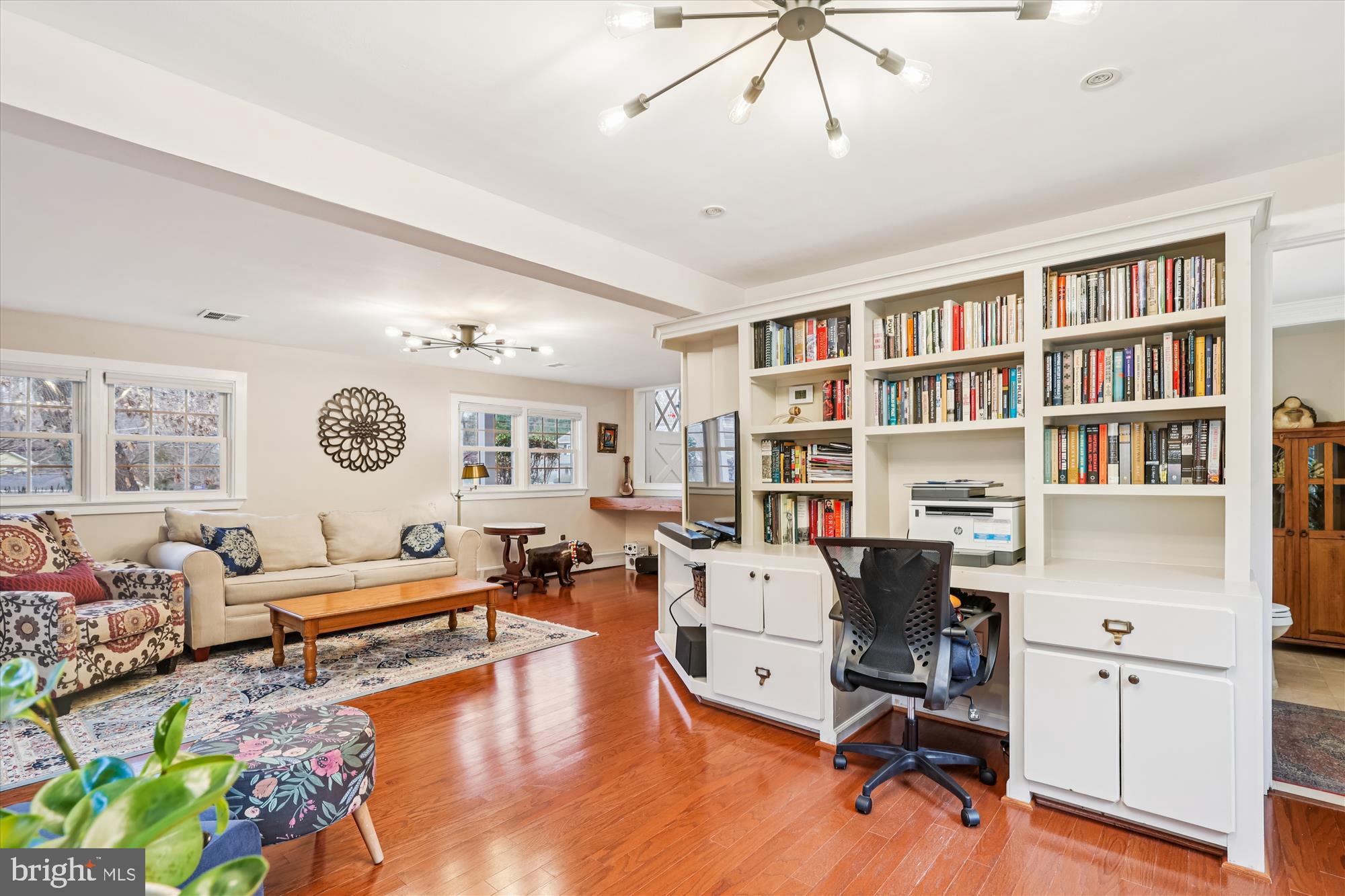 VALEWOOD MANOR - Residential