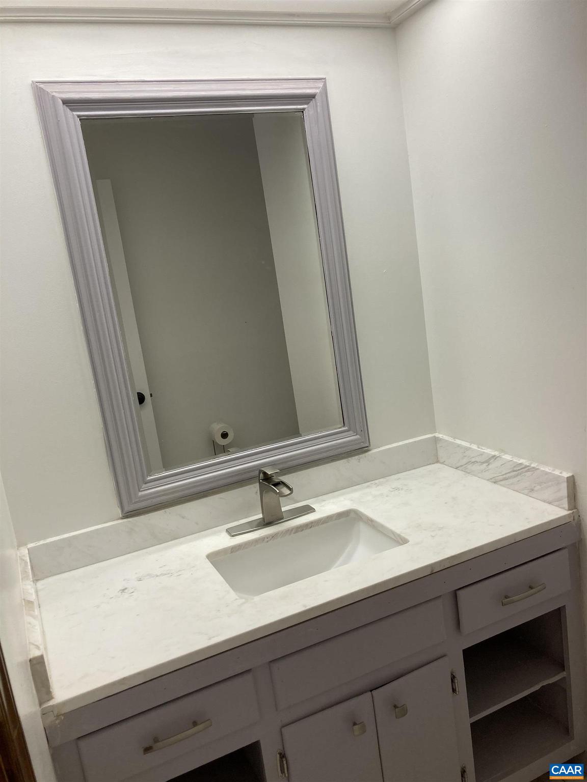 UNKNOWN - Residential Lease