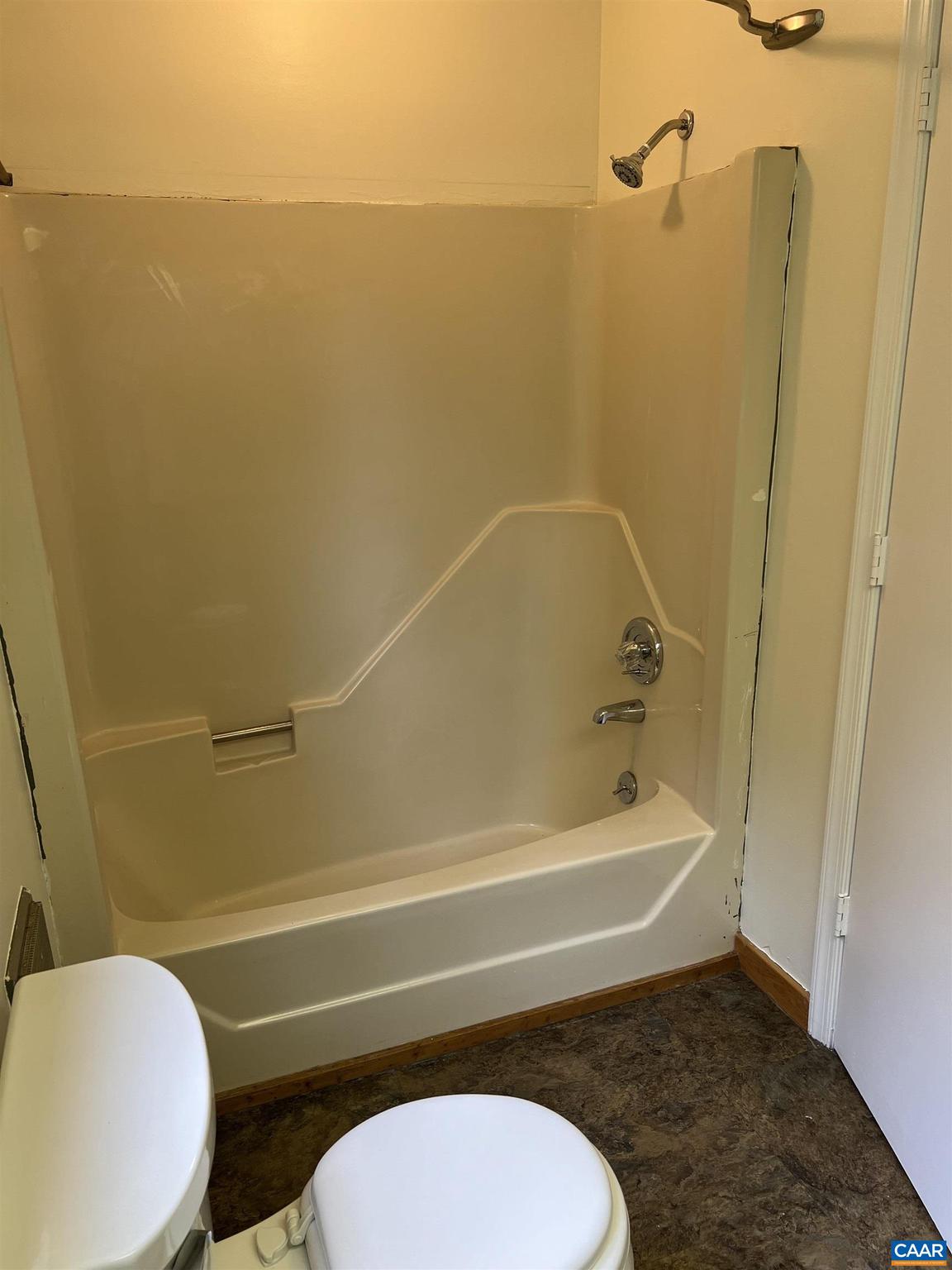 UNKNOWN - Residential Lease