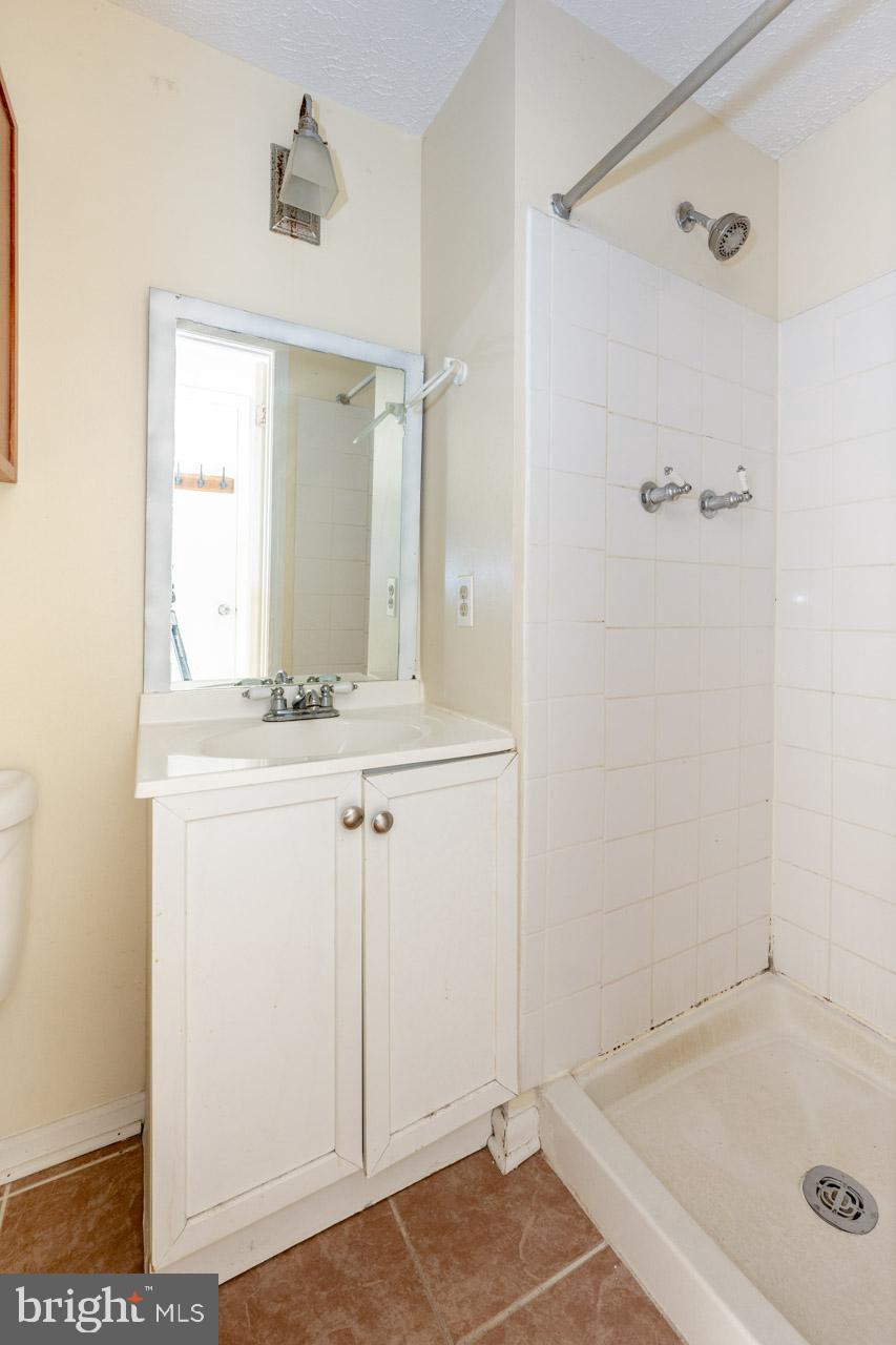 WAVERLY CONDOMINIUMS - Residential