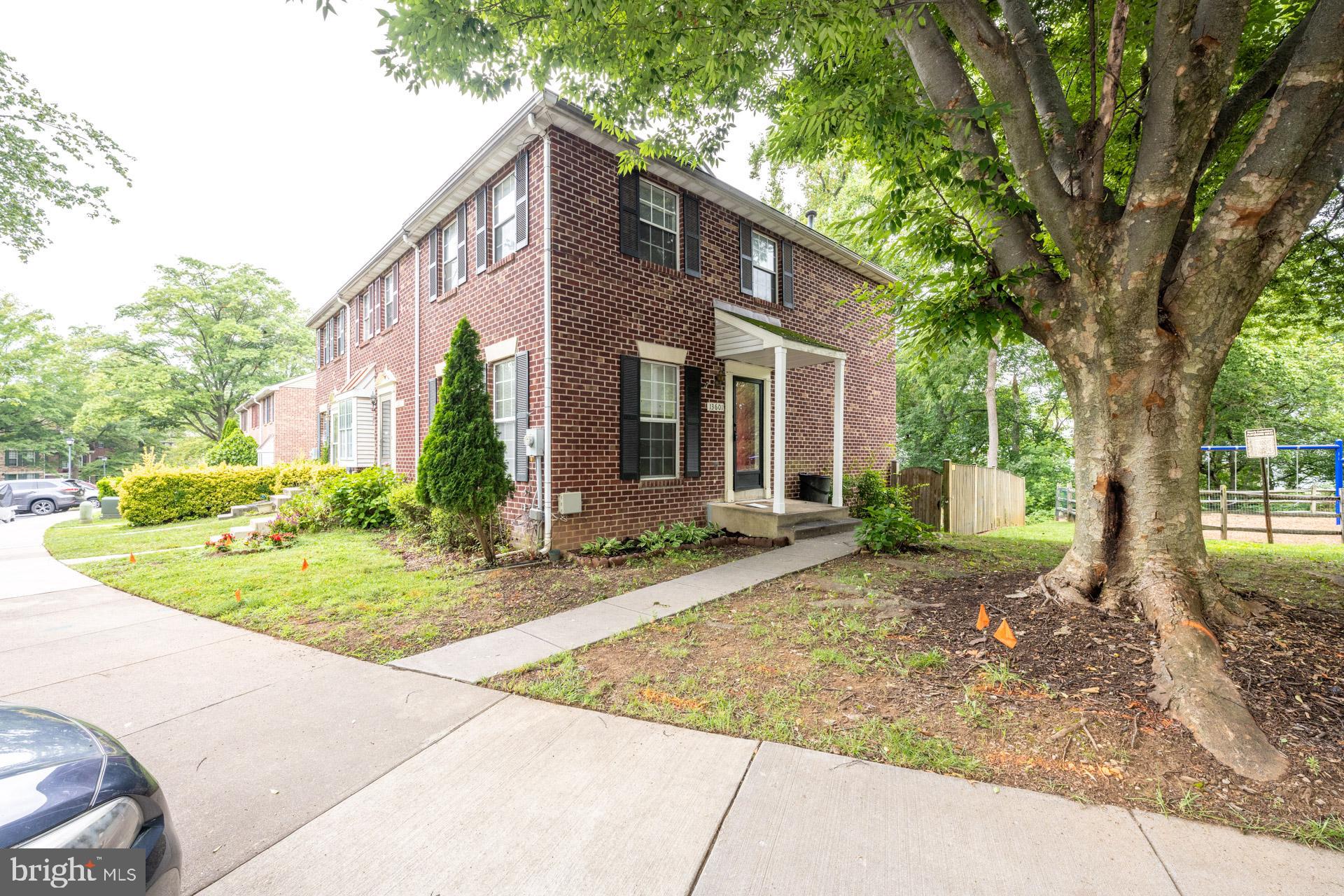 WAVERLY CONDOMINIUMS - Residential