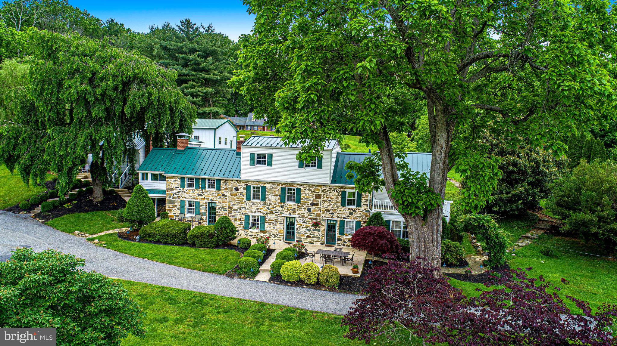 607 E WHEEL ROAD