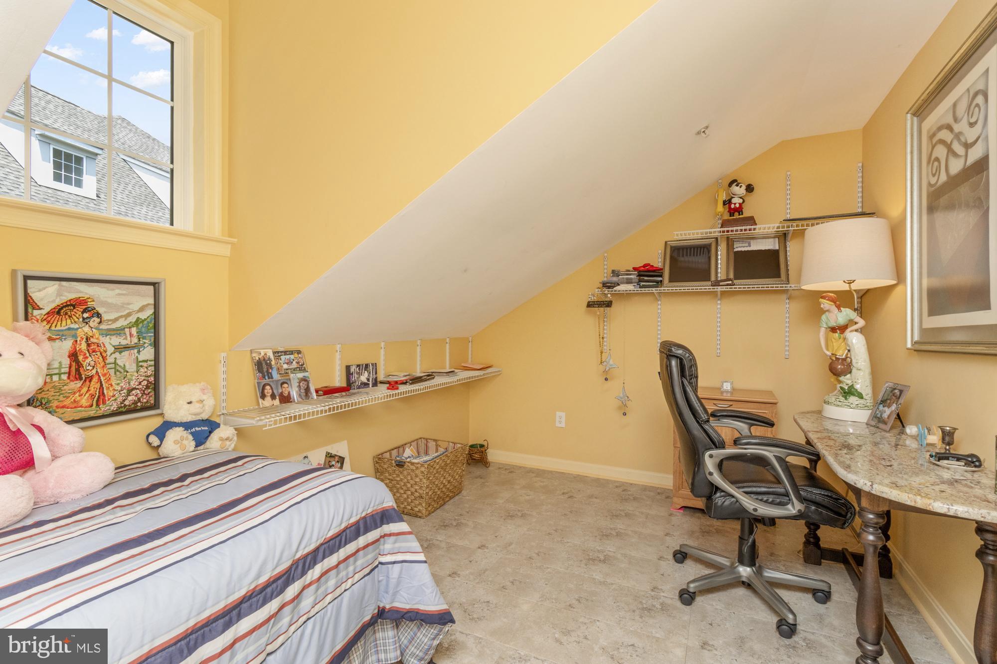 GREY ROCK VILLAS - Residential