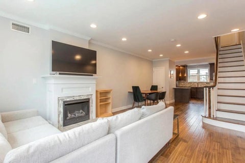 Townhouse For Rent - 713 Mcclellan Street<br/> PHILADELPHIA, PA 19148