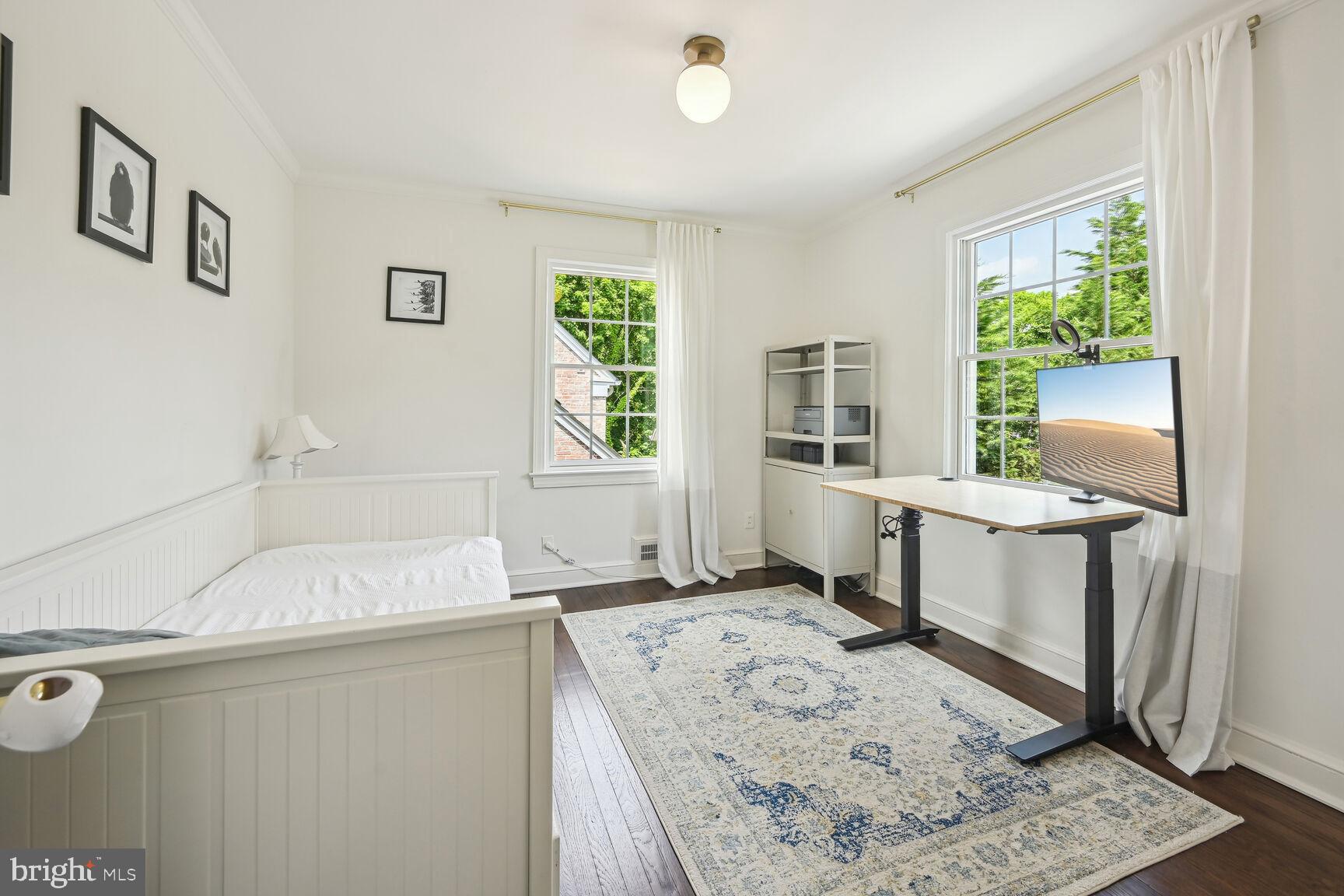 CHEVY CHASE - Residential