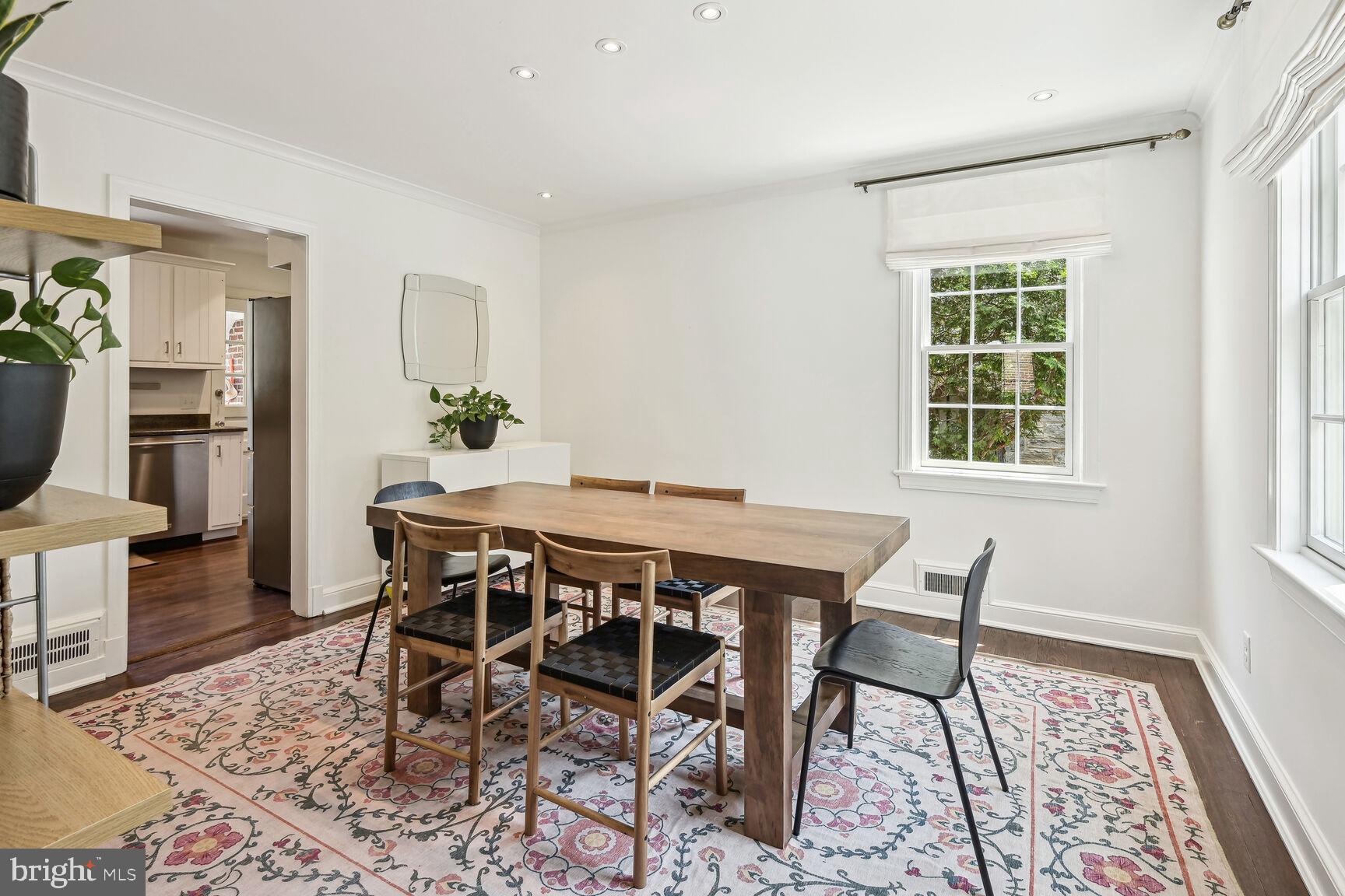 CHEVY CHASE - Residential