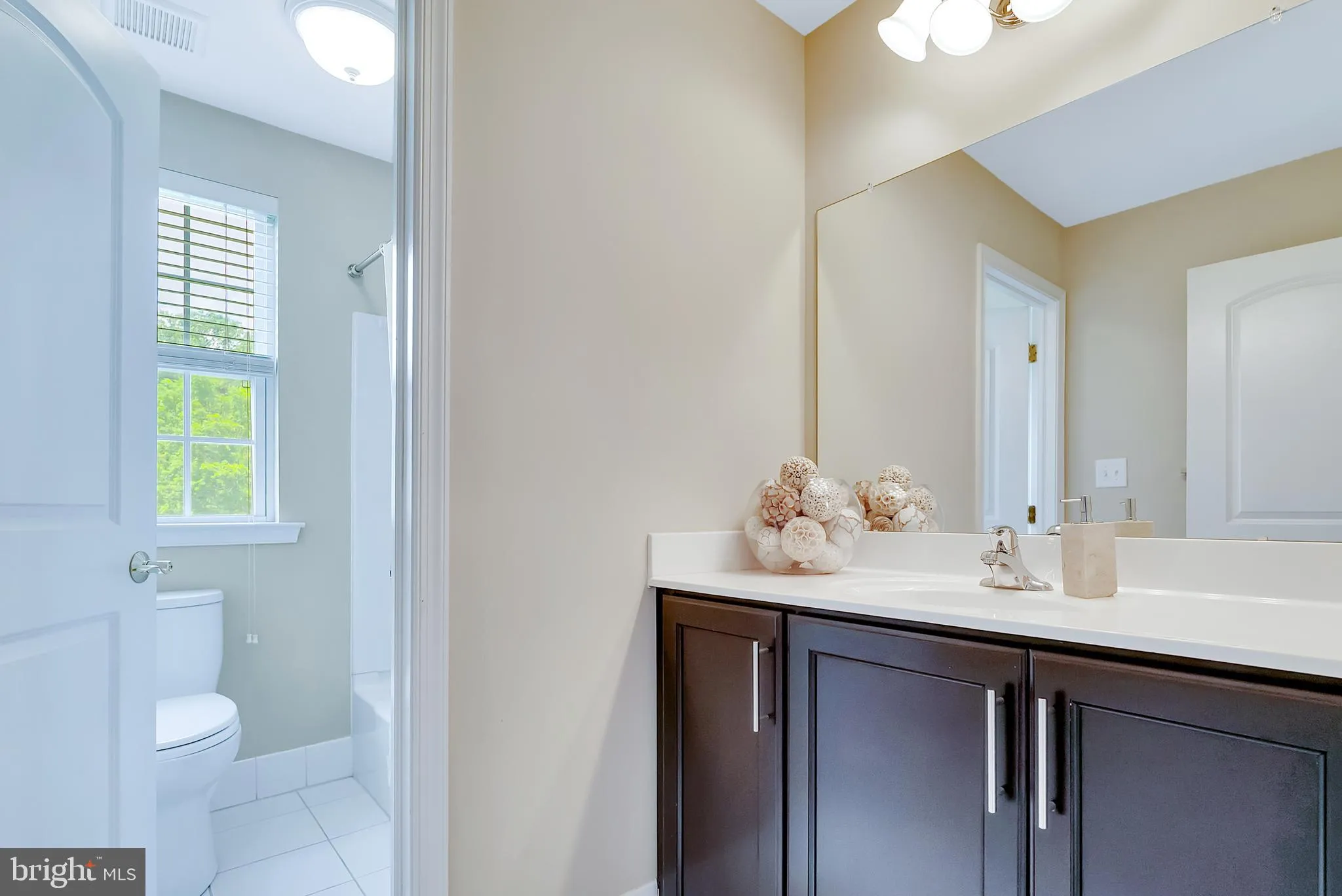 Lansdale, Pennsylvania 19446, United States, 3 Bedrooms Bedrooms, ,2 BathroomsBathrooms,Residential,Active,156027