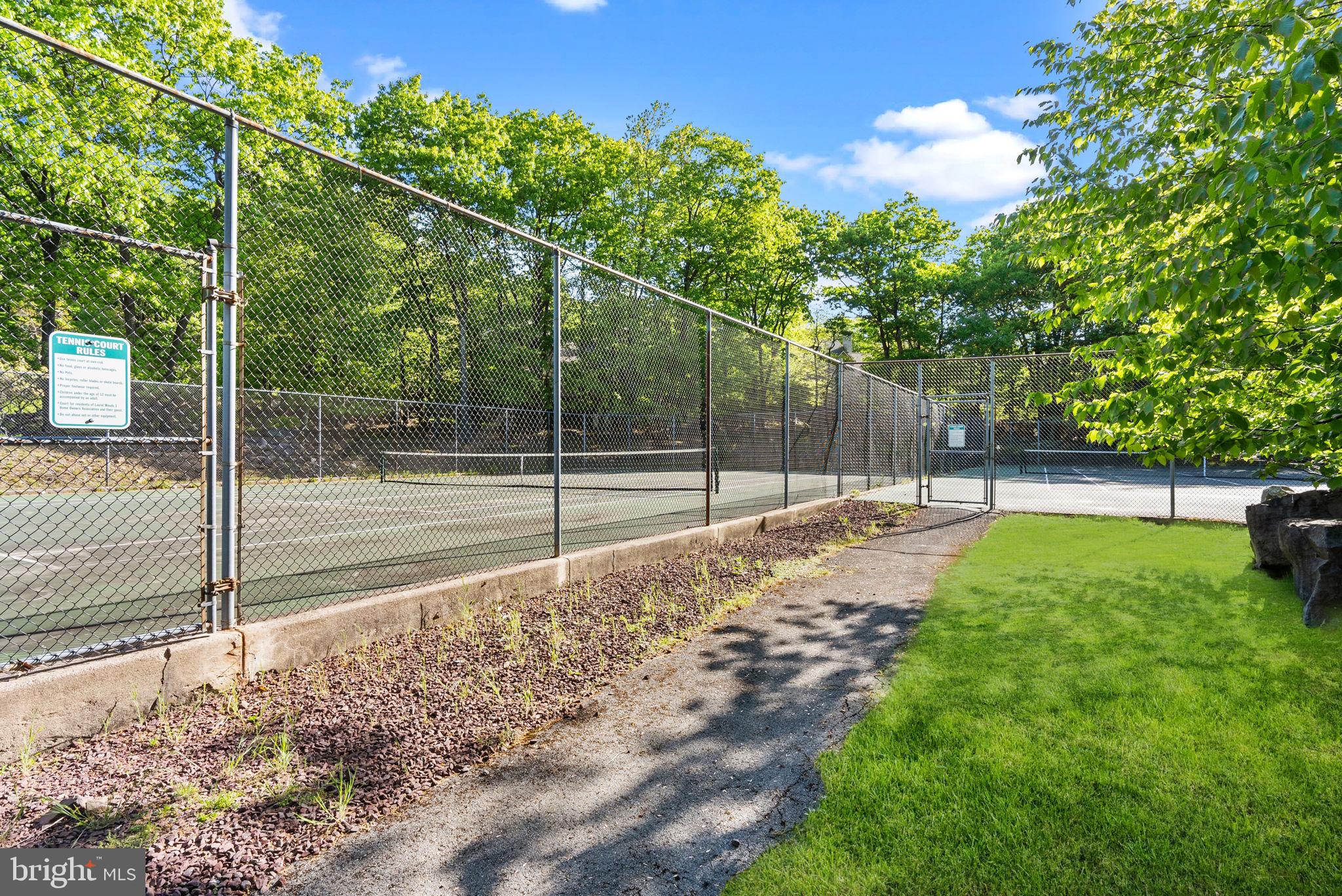 BIG BOULDER LAKE - Residential