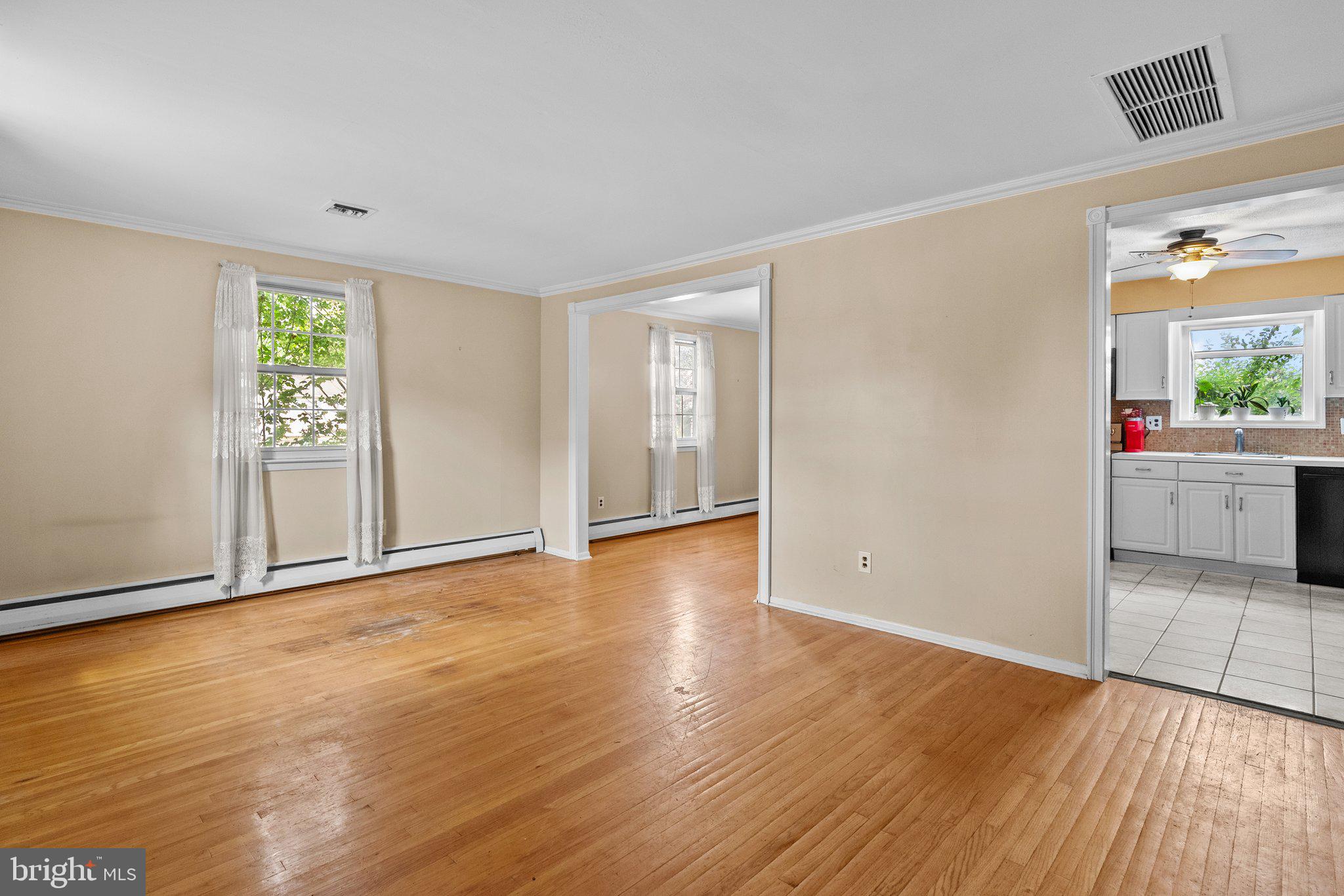 320 THOMAS DRIVE