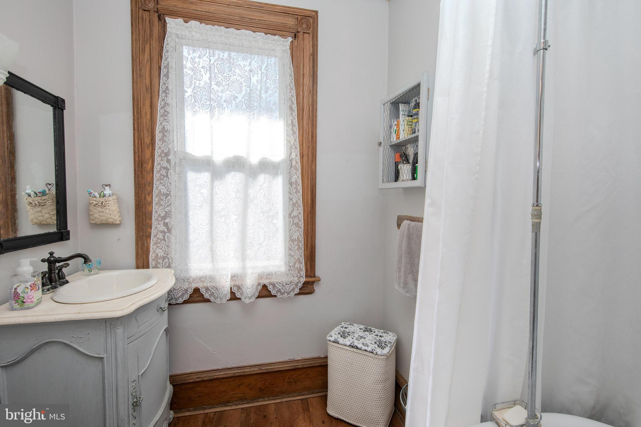 JENKINTOWN - Residential