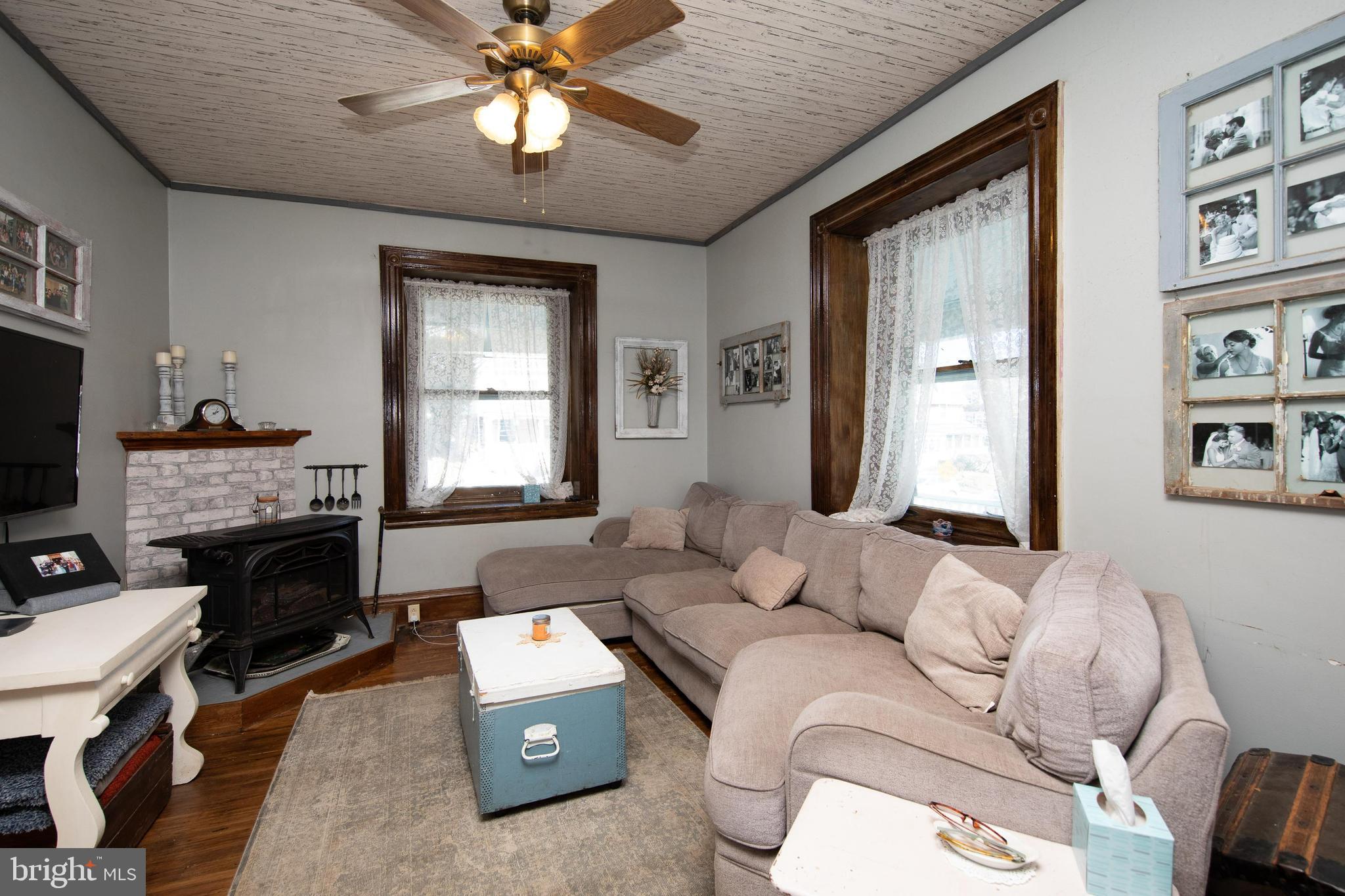 JENKINTOWN - Residential