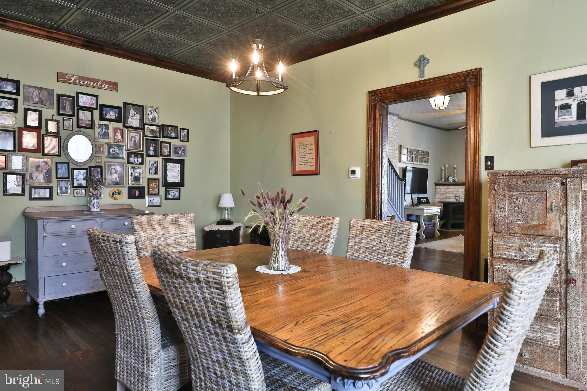 JENKINTOWN - Residential