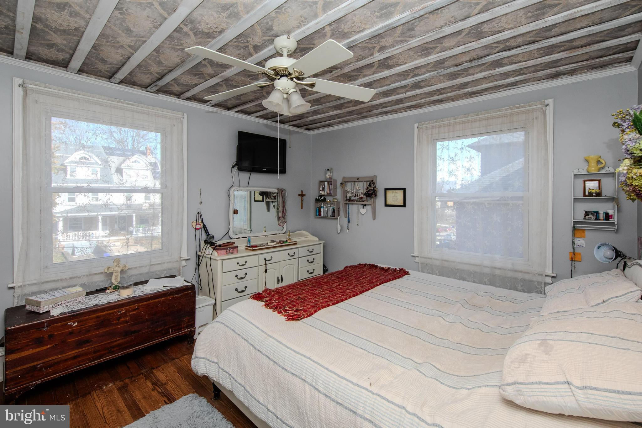 JENKINTOWN - Residential