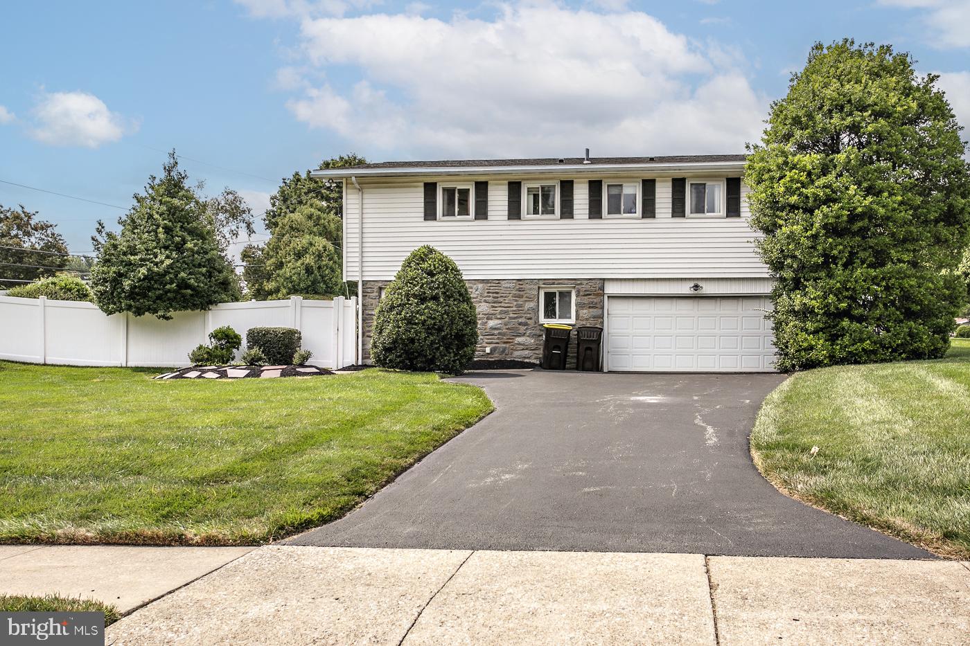 1930 HEMLOCK ROAD