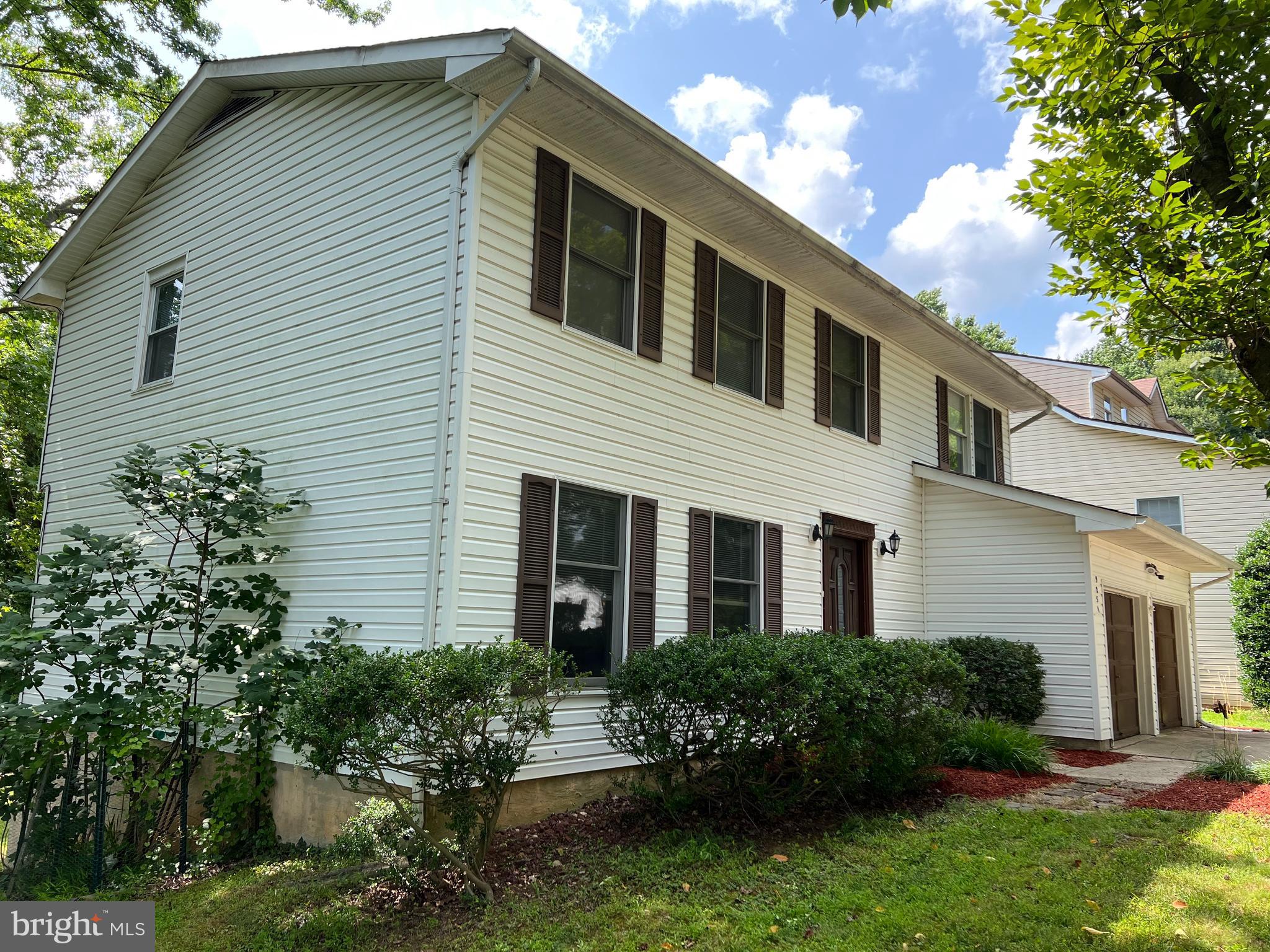 VILLAGE OF OWEN BROWN - Residential Lease