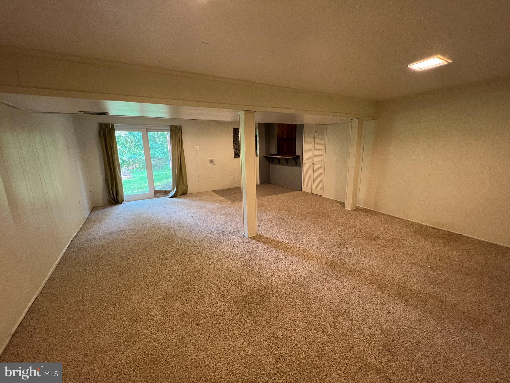 VILLAGE OF OWEN BROWN - Residential Lease