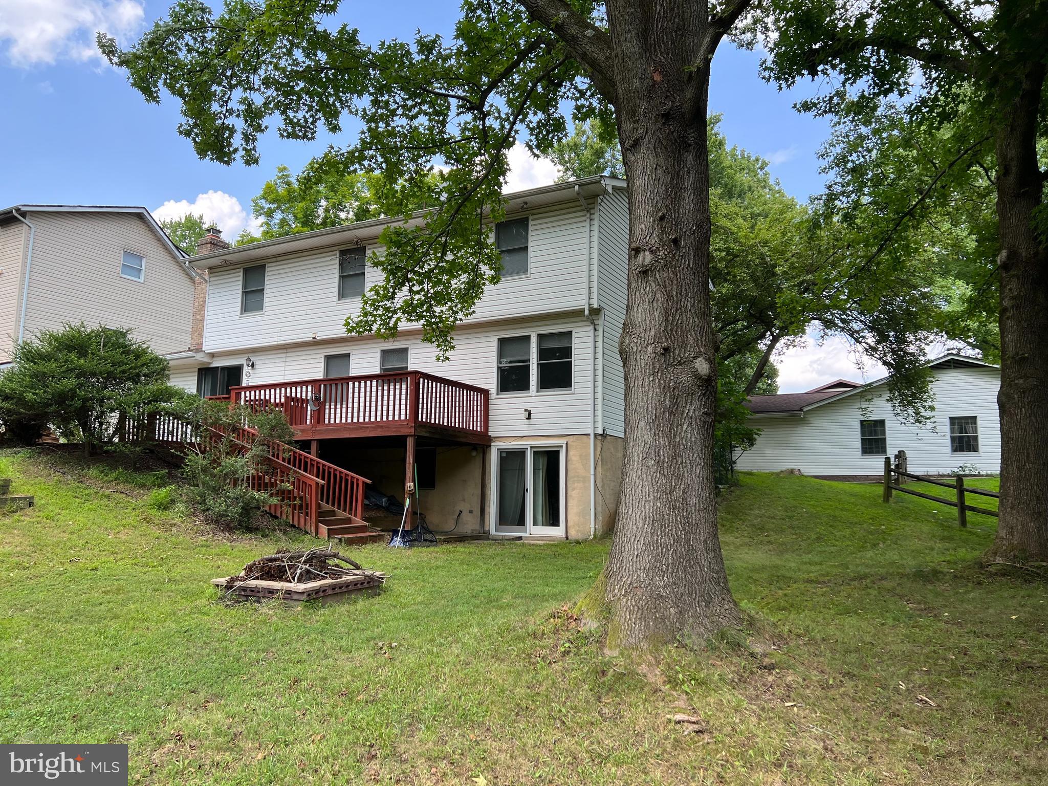 VILLAGE OF OWEN BROWN - Residential Lease