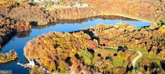 VILLAGE OF OWEN BROWN - Residential Lease