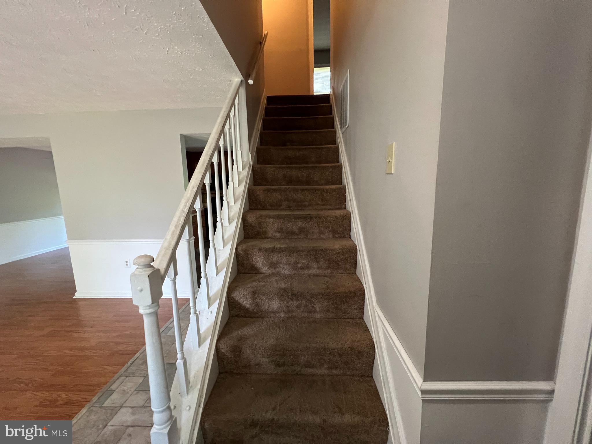 VILLAGE OF OWEN BROWN - Residential Lease