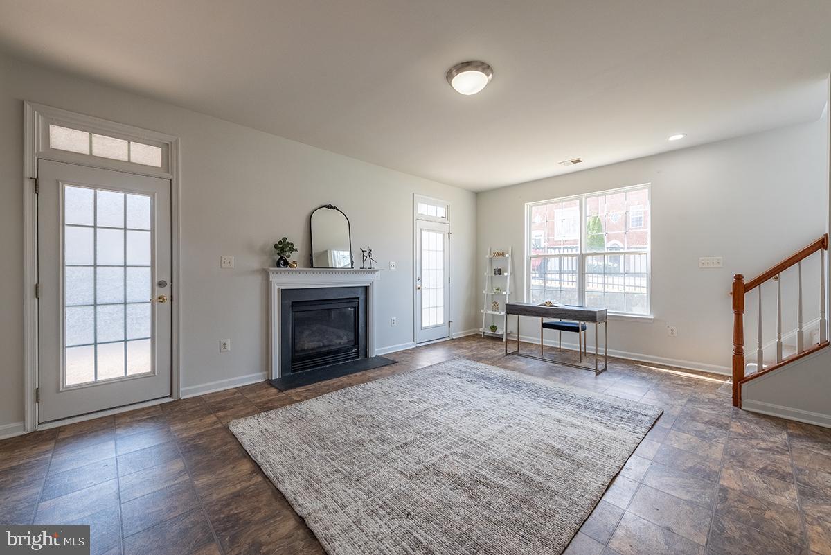 MANASSAS PARK STATION - Residential