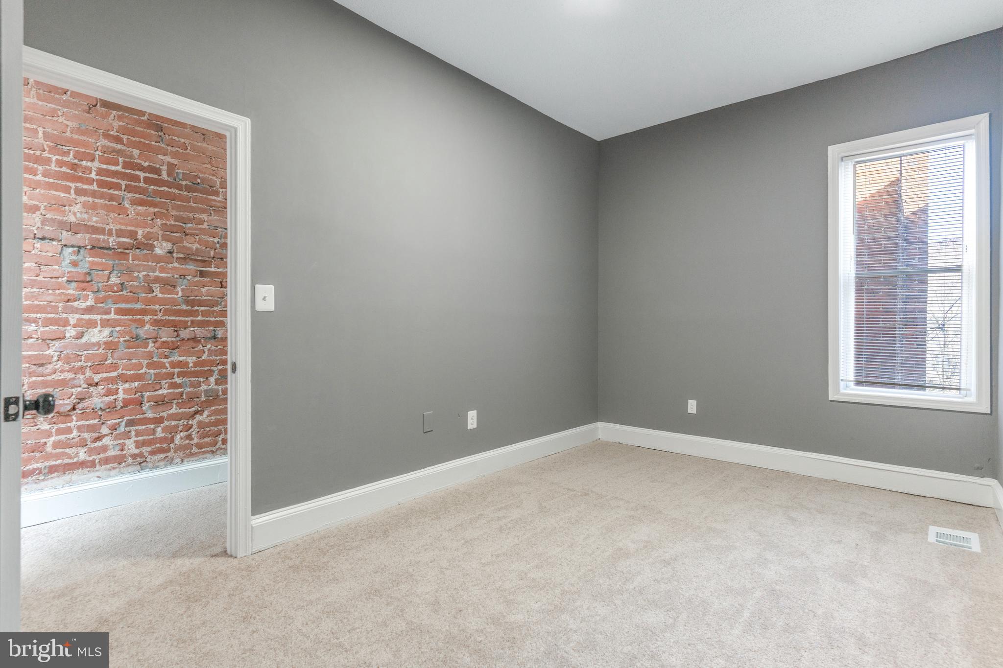 PARK CIRCLE - Residential