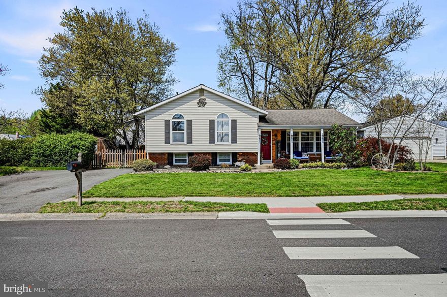 Welcome to 884 Broadfield Drive, Newark, Delaware 19713—a 3-
bedroom 1 bath split level home with 1600 square feet of living
space. Located in the popular development of Scottfield this home
sits on a corner lot with almost a quarter acre of yard.
Pulling up to the home you will immediately notice the beautiful
landscaping and the new two car driveway. Once inside you enter
the living room, from here you can walk around to the open space
kitchen/dining room. Take note of all the storage and the new
butcher block countertops. Heading upstairs there are 3 nice
sized bedrooms and a full bath with an added storage closet.
Downstairs there is a large family room, laundry room and bonus
office for working from home.
Outside you will find your backyard oasis including an oversized
yard, stamped concrete patio and a bar with stools. There is a
shed and a garden house both with electric for those looking to
use their green thumb.
Recent updates include, new driveway (2023), new fence (2024),
new patio (2022), new 200-amp breaker box (2021), new butcher
block countertops, new High-efficiency gas furnace, new 16
SEER central AC system, new steam washer and dryer (2023),
and freshly painted interiors.
Situated in a well-established neighborhood with easy access to
schools, shopping, and major commuter routes, this property is
move-in ready and waiting for its next owner. Don’t miss the
opportunity to make this home your own. Schedule your showing
today!