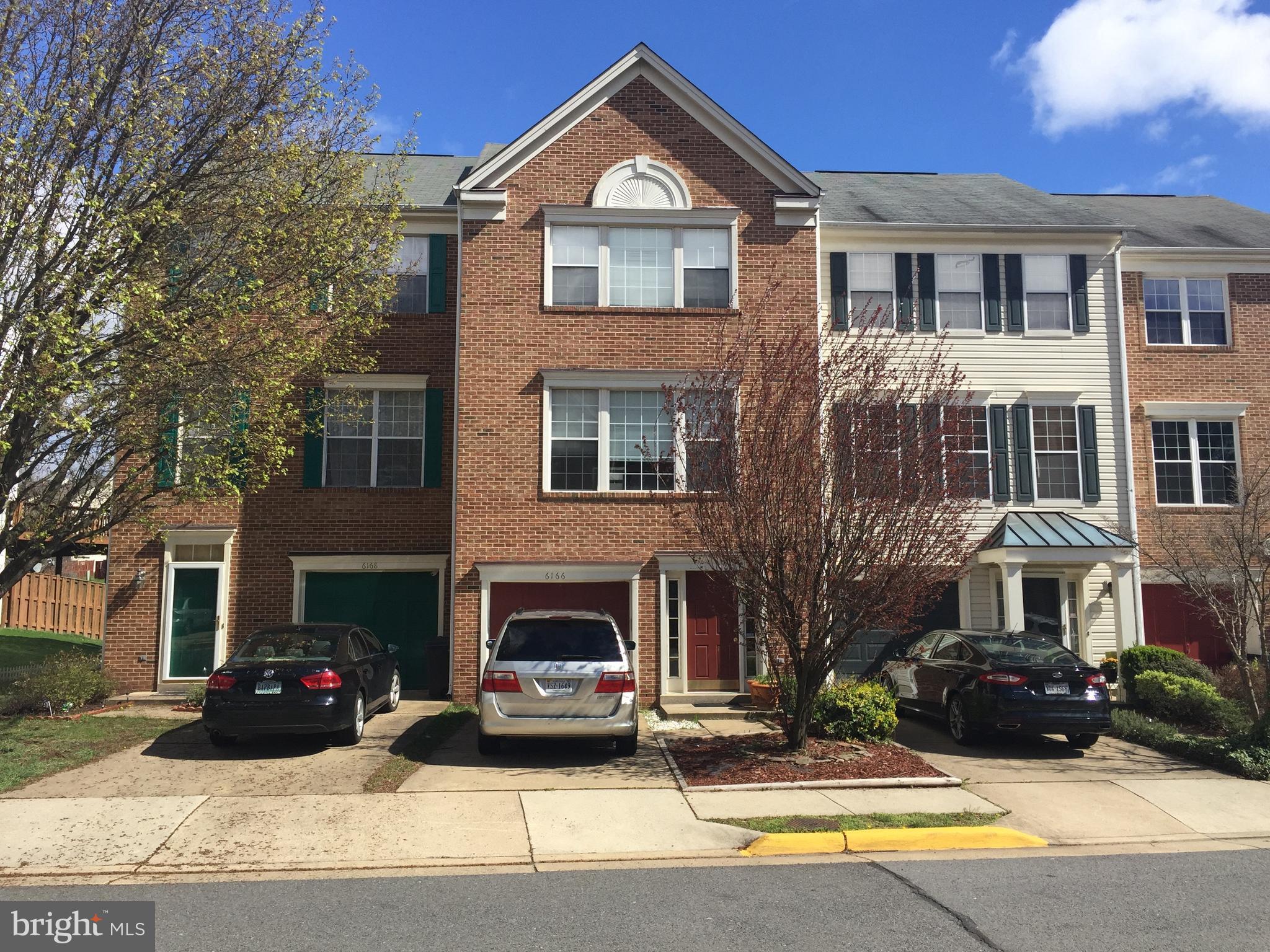 CENTRE RIDGE LAND BAY - Residential Lease