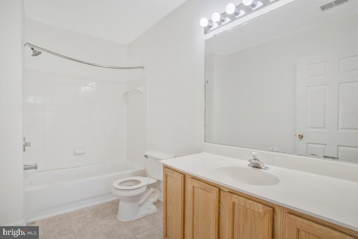 SEVEN OAKS - Residential