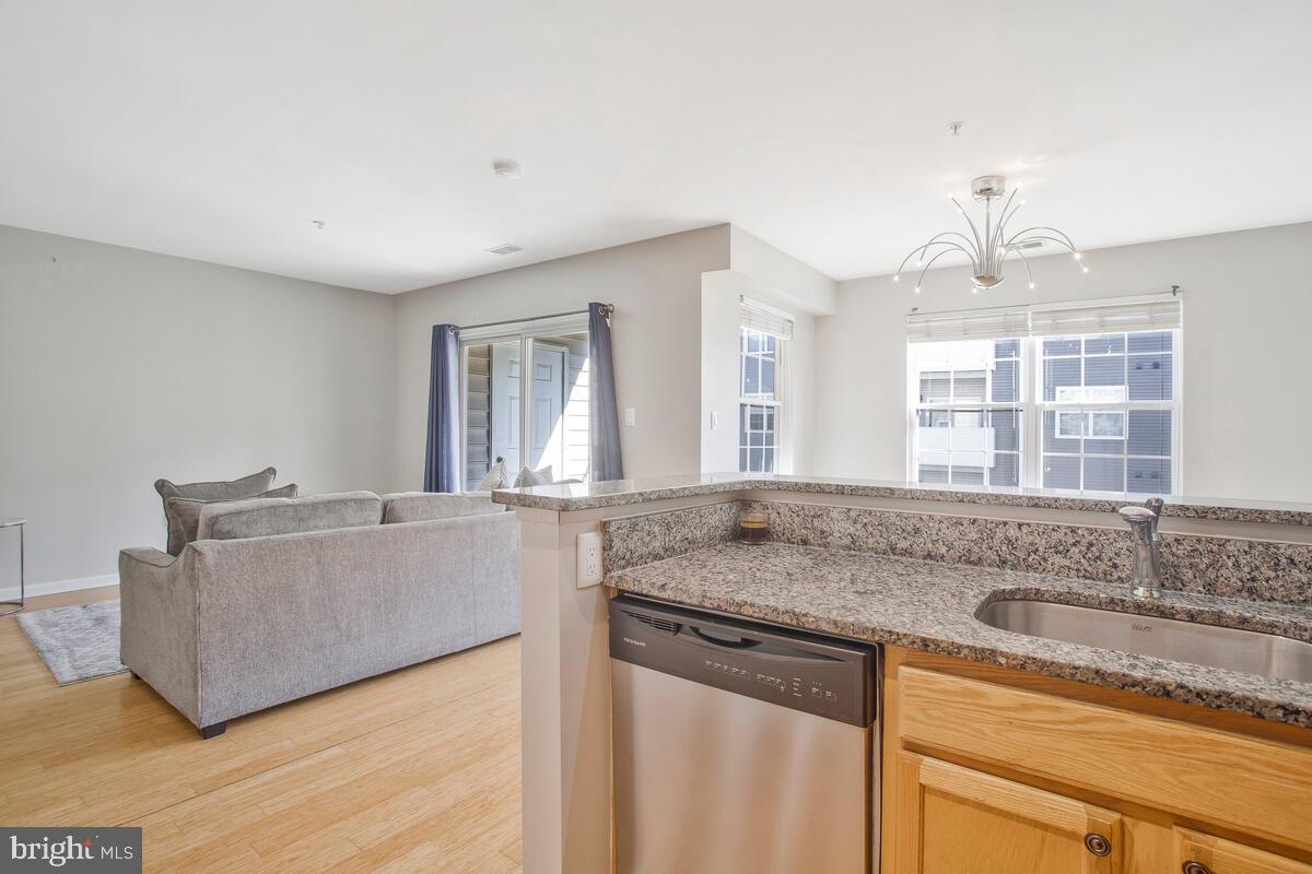 SEVEN OAKS - Residential