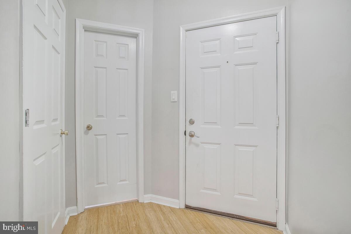 SEVEN OAKS - Residential