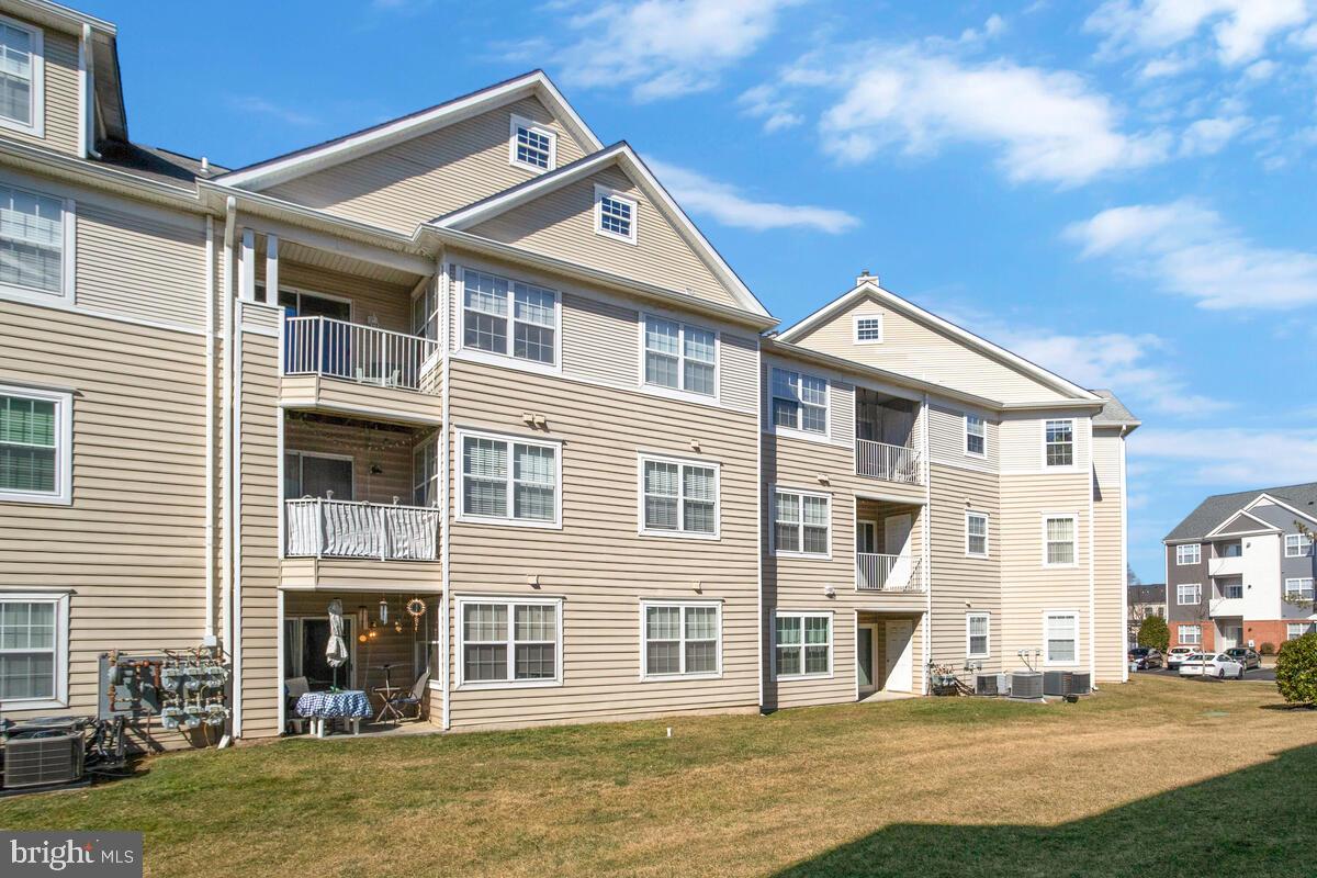 SEVEN OAKS - Residential