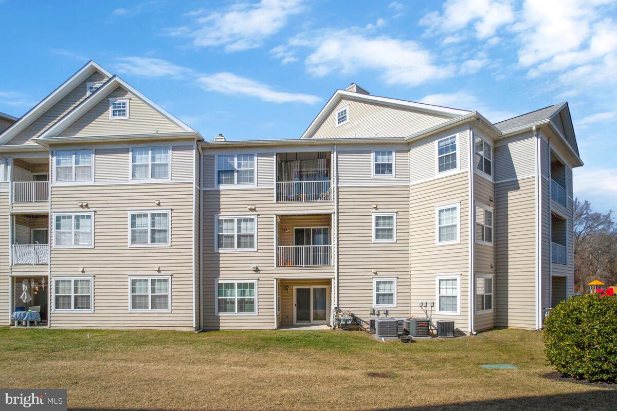 SEVEN OAKS - Residential