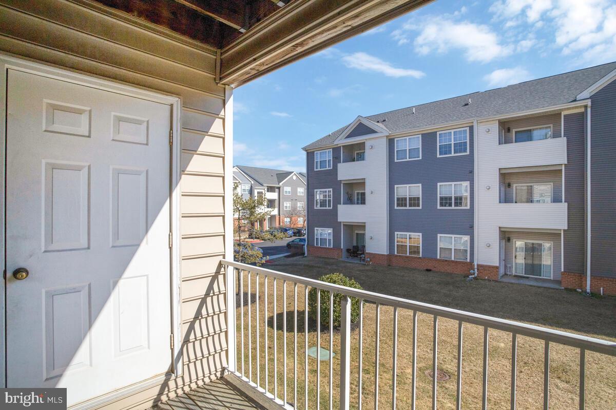 SEVEN OAKS - Residential