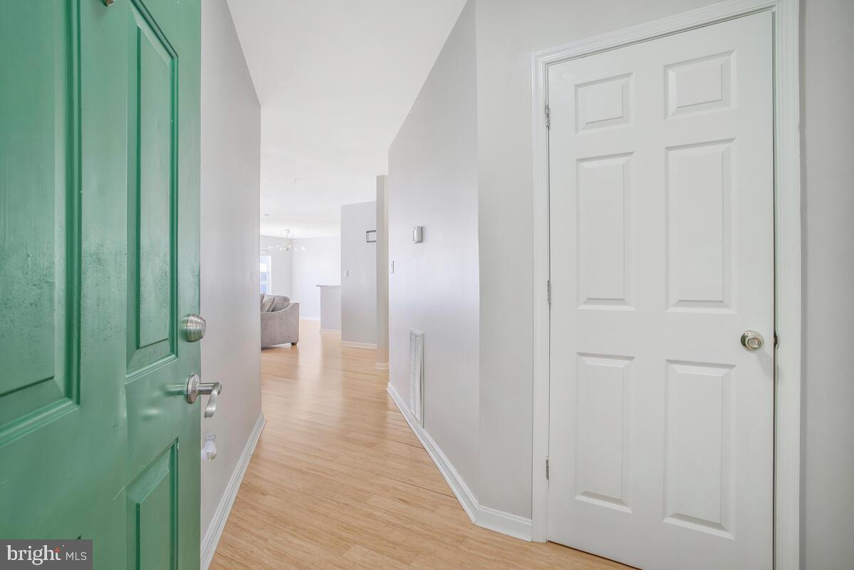 SEVEN OAKS - Residential