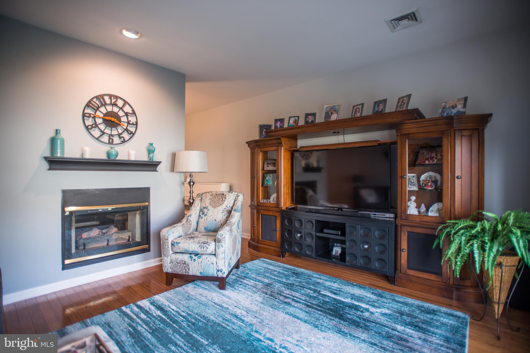 WESLEY MEWS - Residential