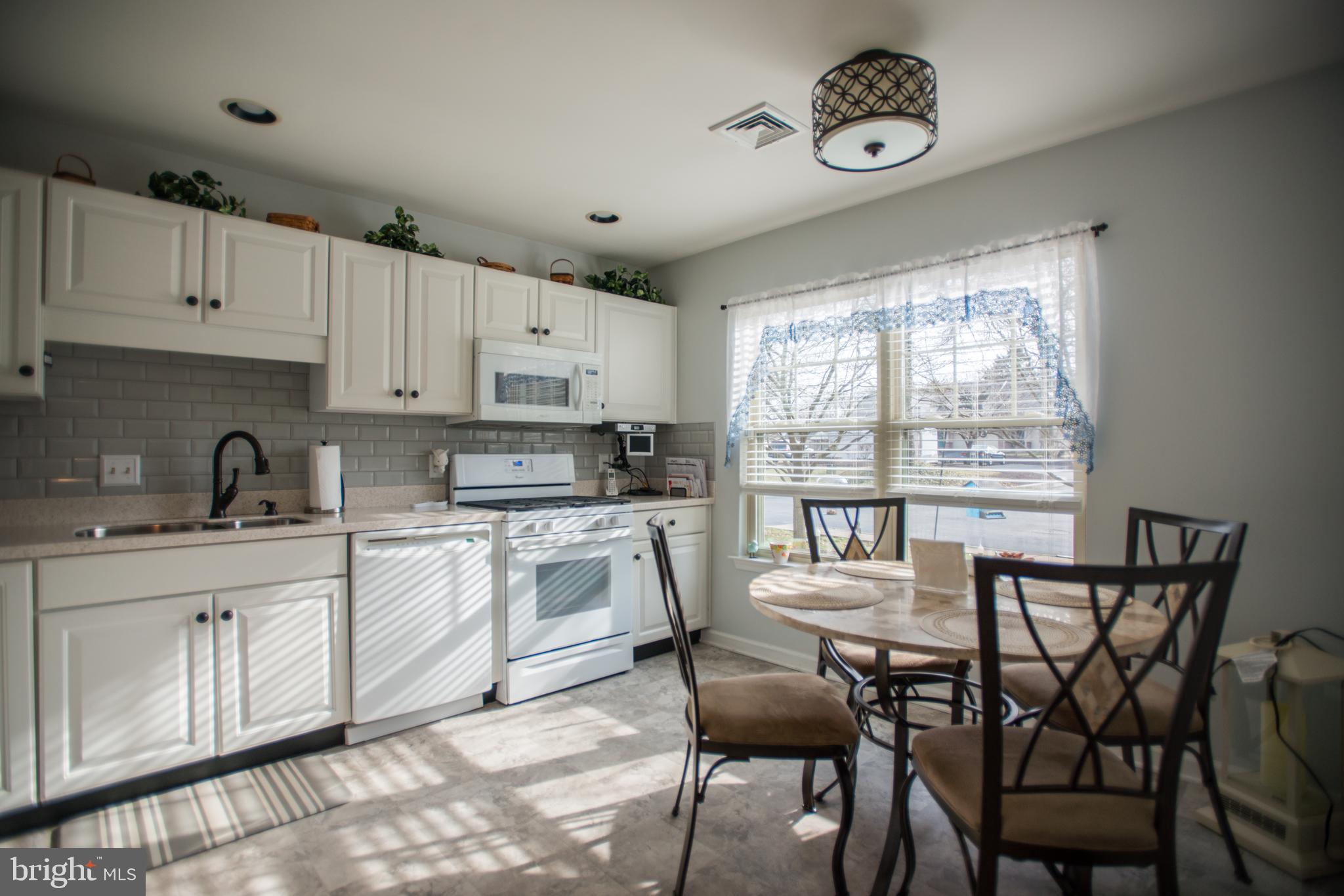 WESLEY MEWS - Residential