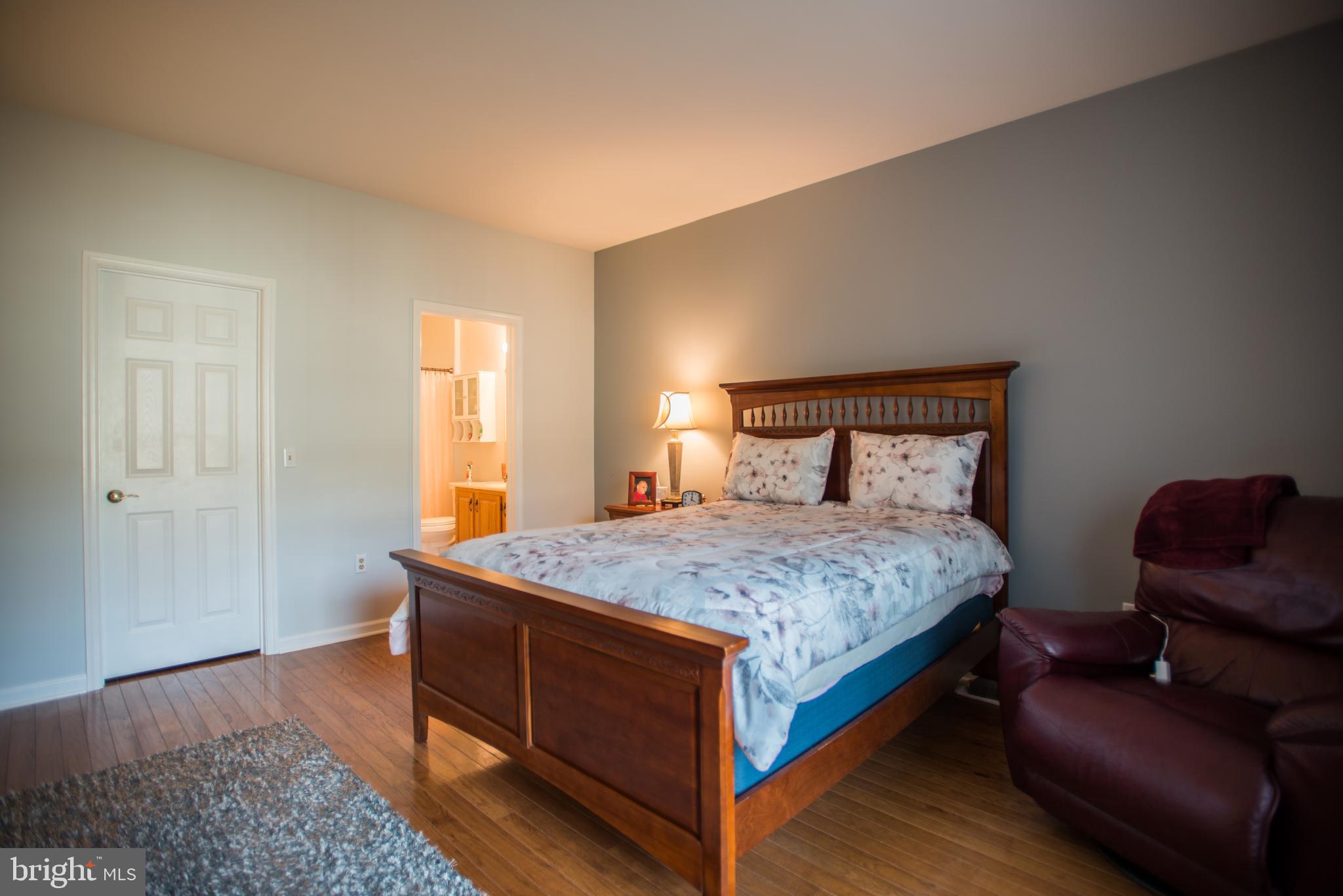 WESLEY MEWS - Residential