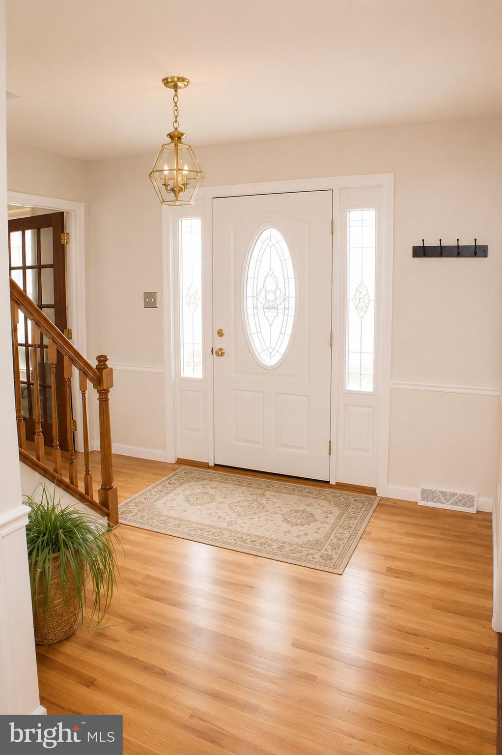 1389 REDWOOD CIRCLE