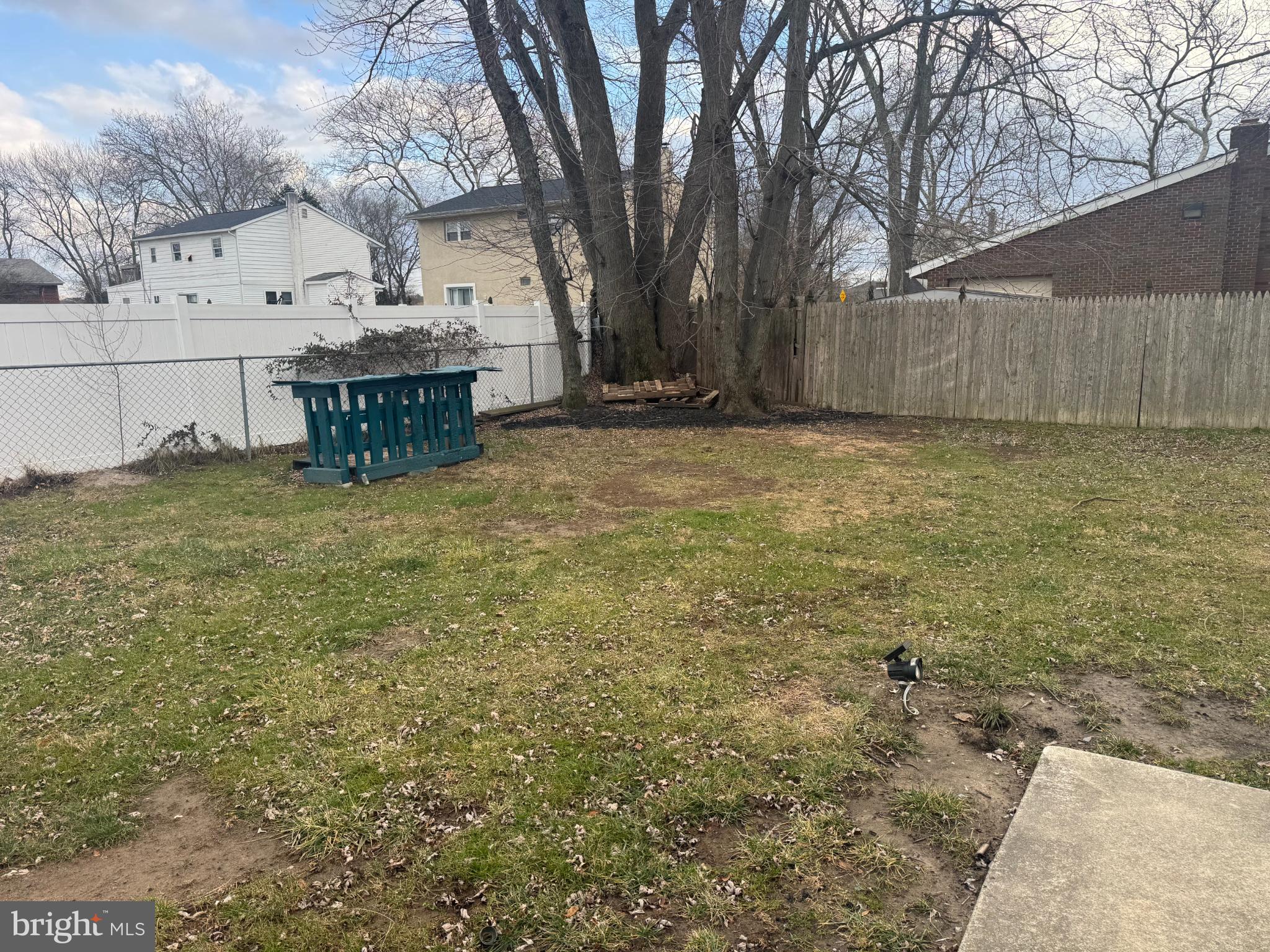 209 NARBERTH AVENUE B