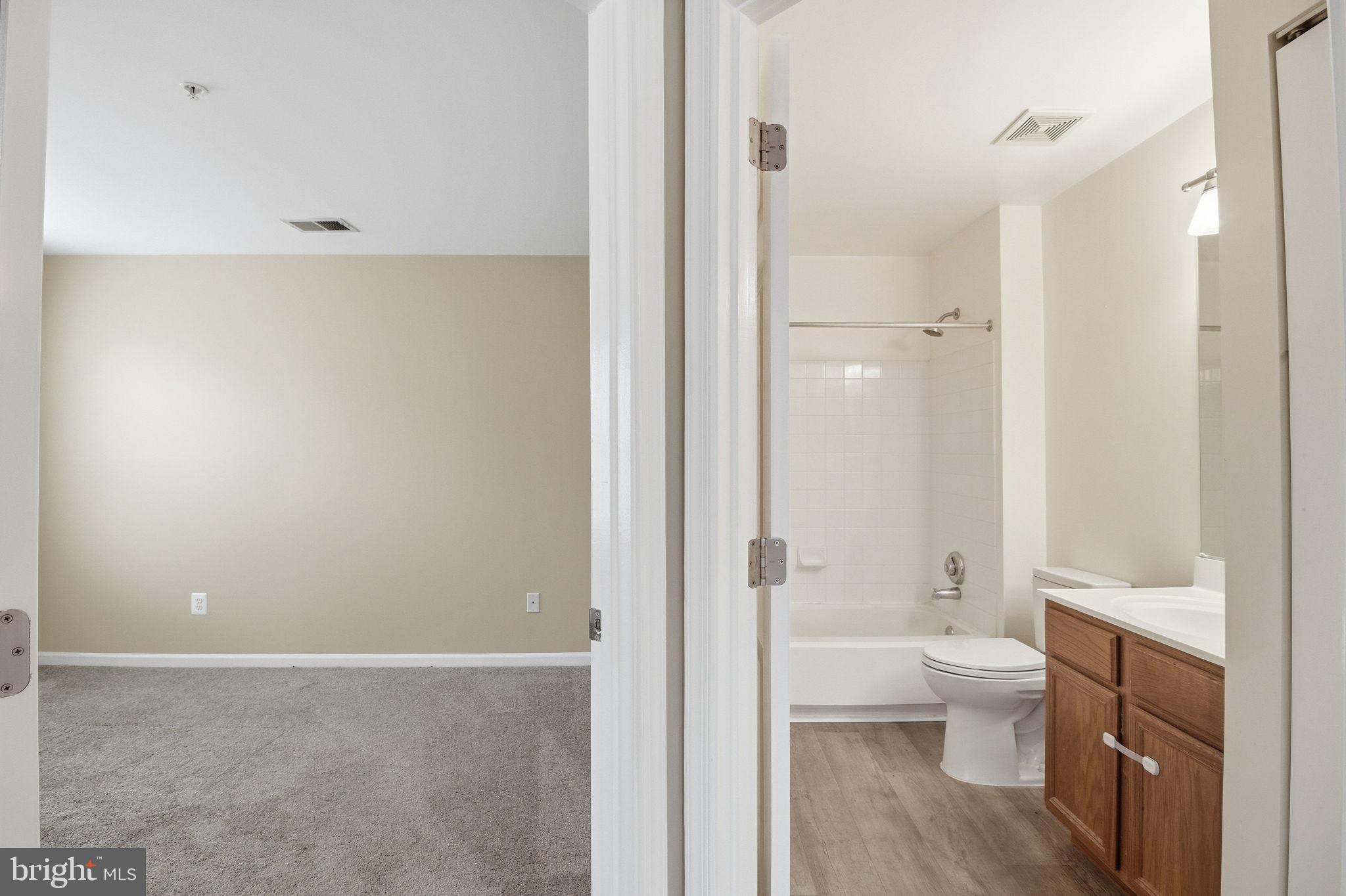 STRATFORD CONDOS - Residential