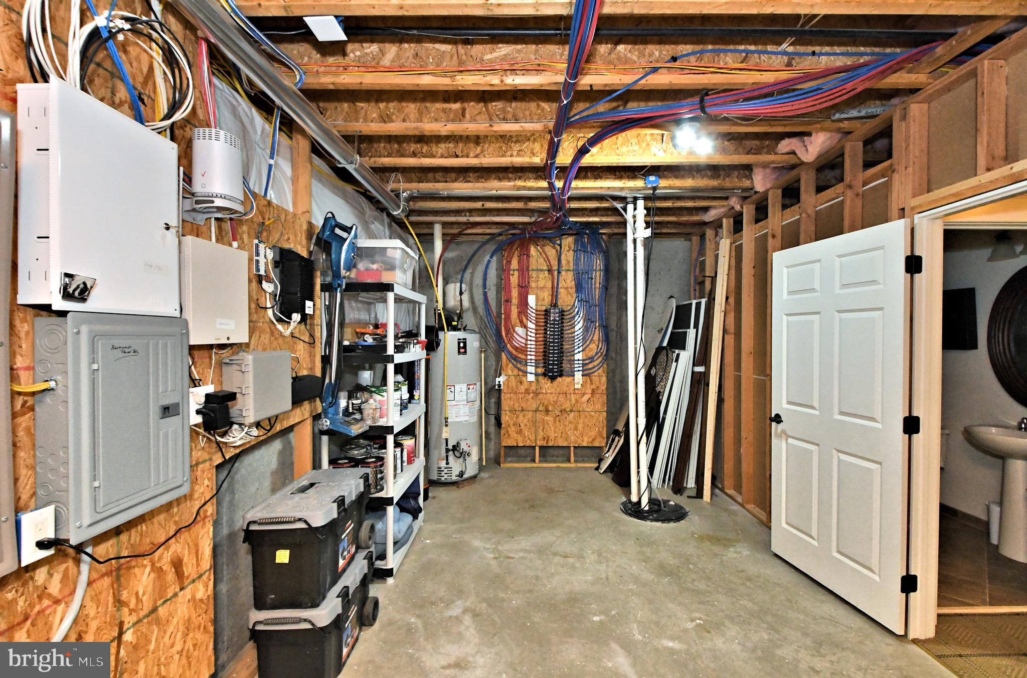 NEWTOWN WALK - Residential