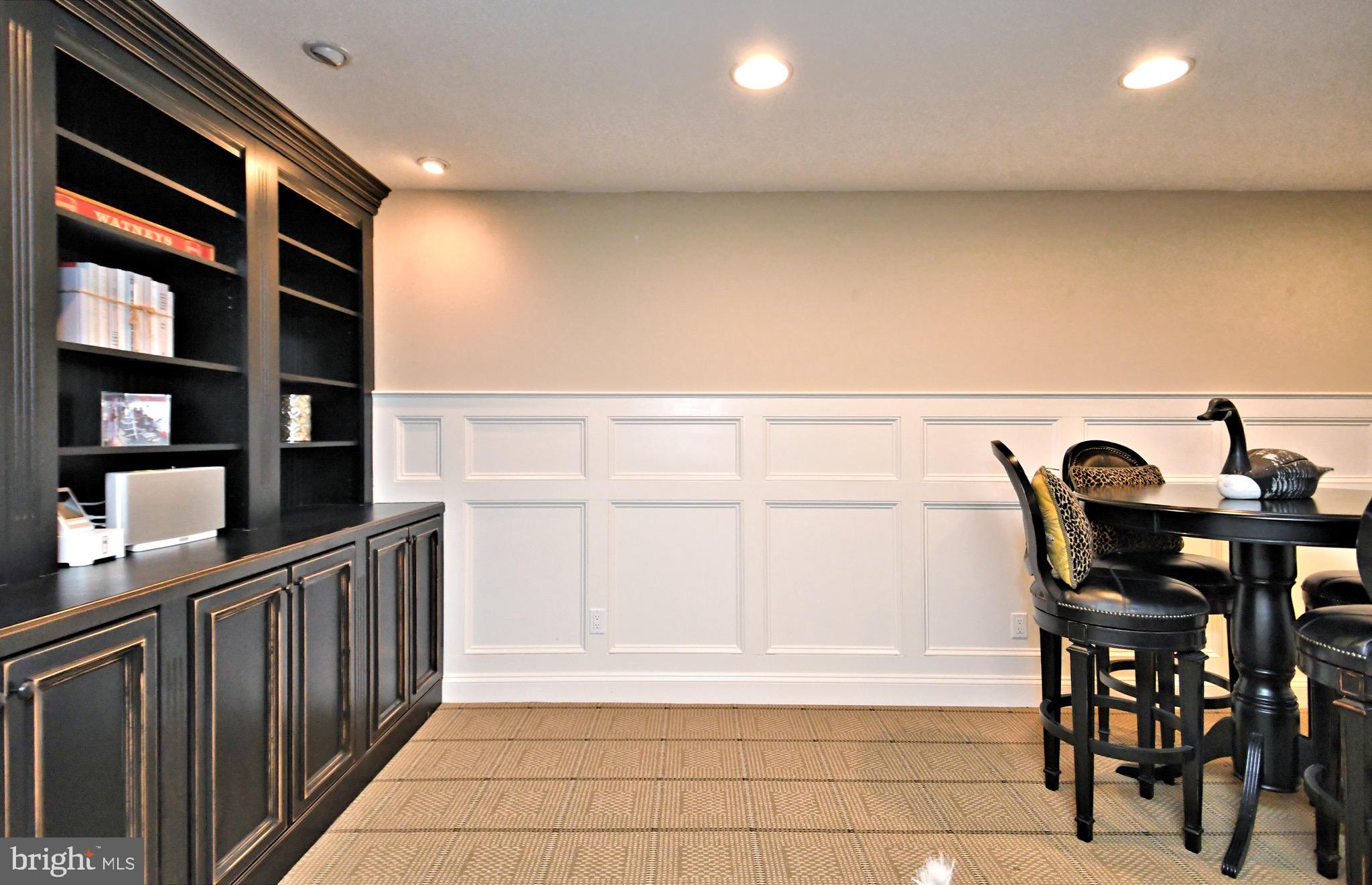 NEWTOWN WALK - Residential