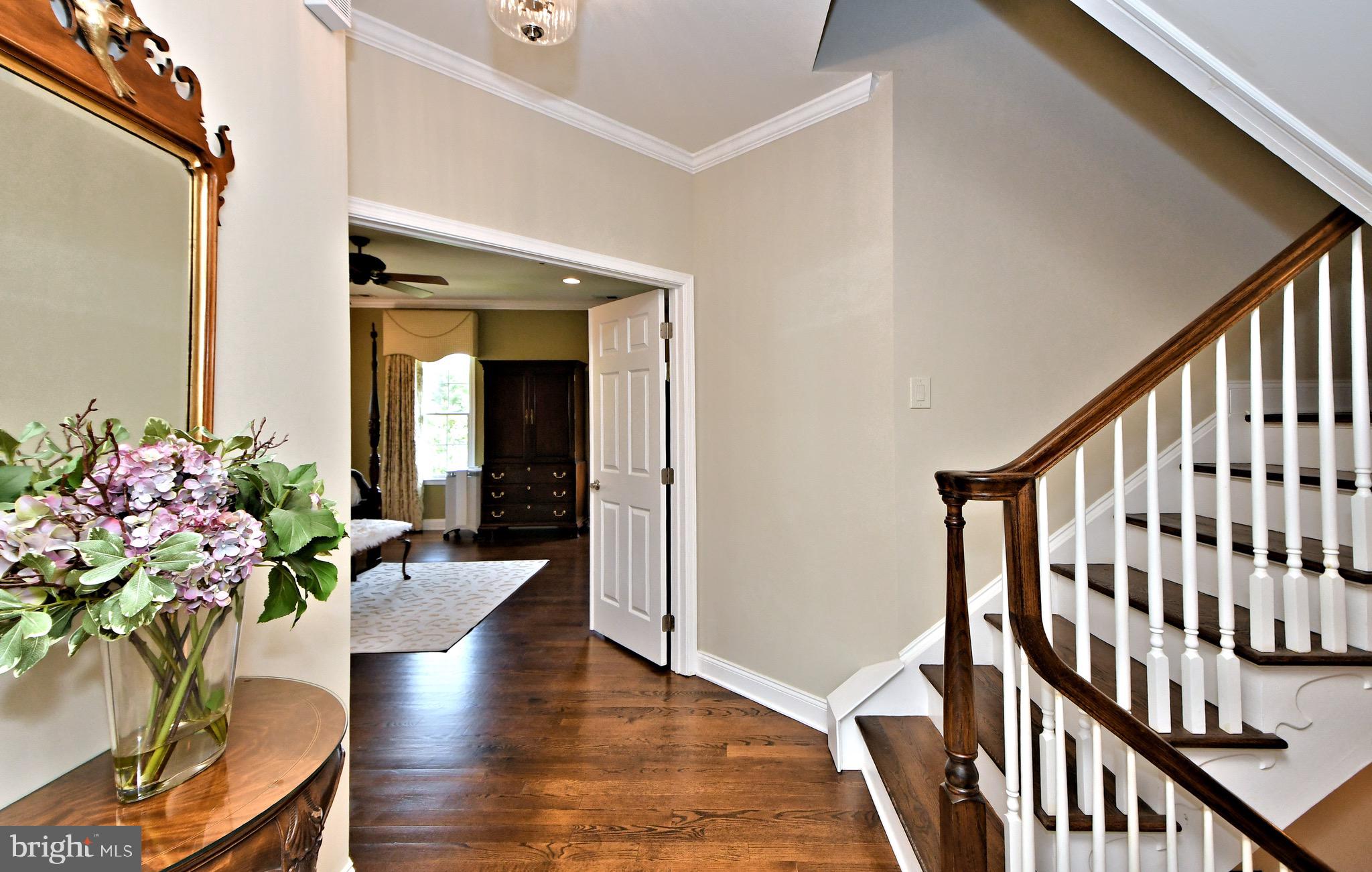 NEWTOWN WALK - Residential