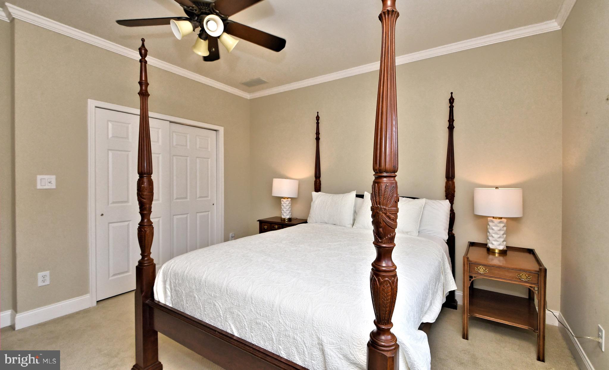 NEWTOWN WALK - Residential