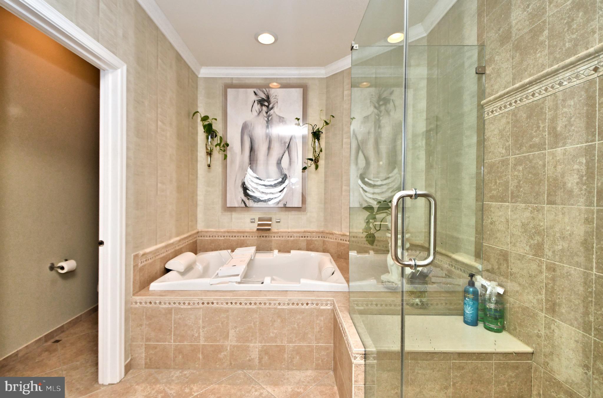 NEWTOWN WALK - Residential