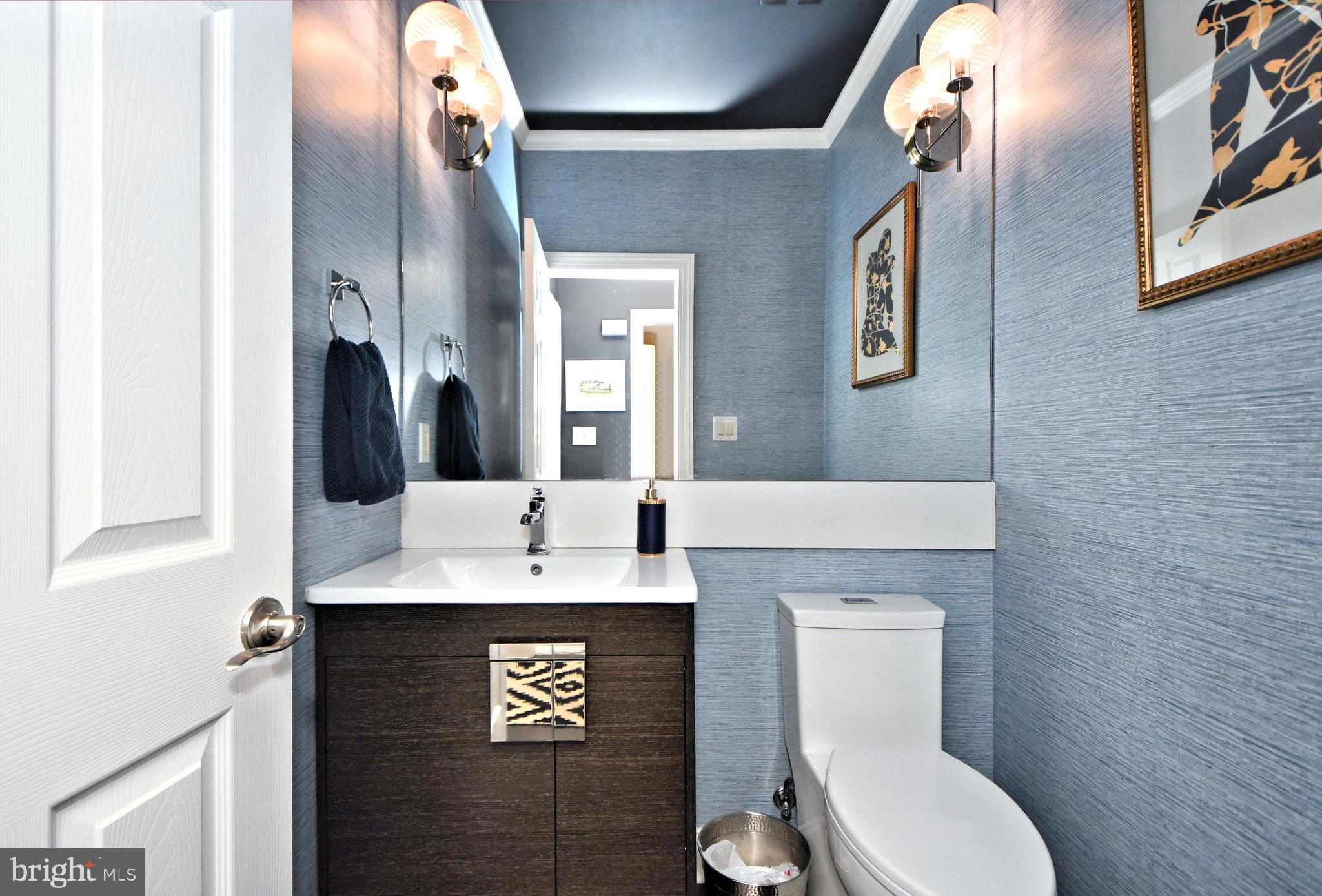 NEWTOWN WALK - Residential