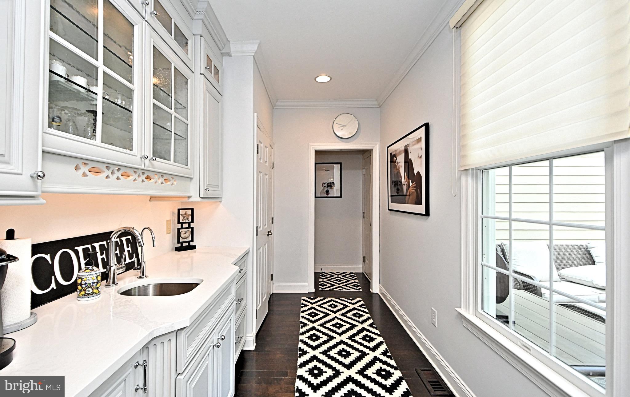 NEWTOWN WALK - Residential