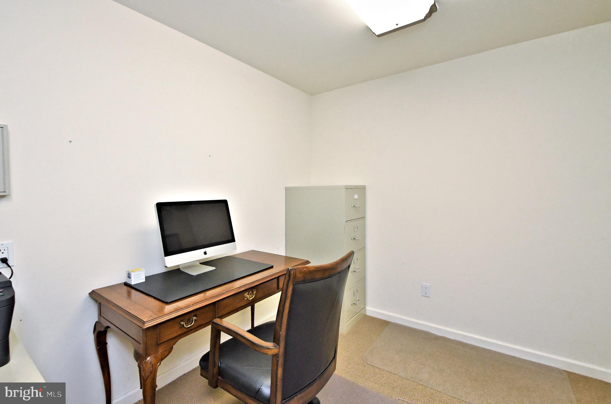 NEWTOWN WALK - Residential