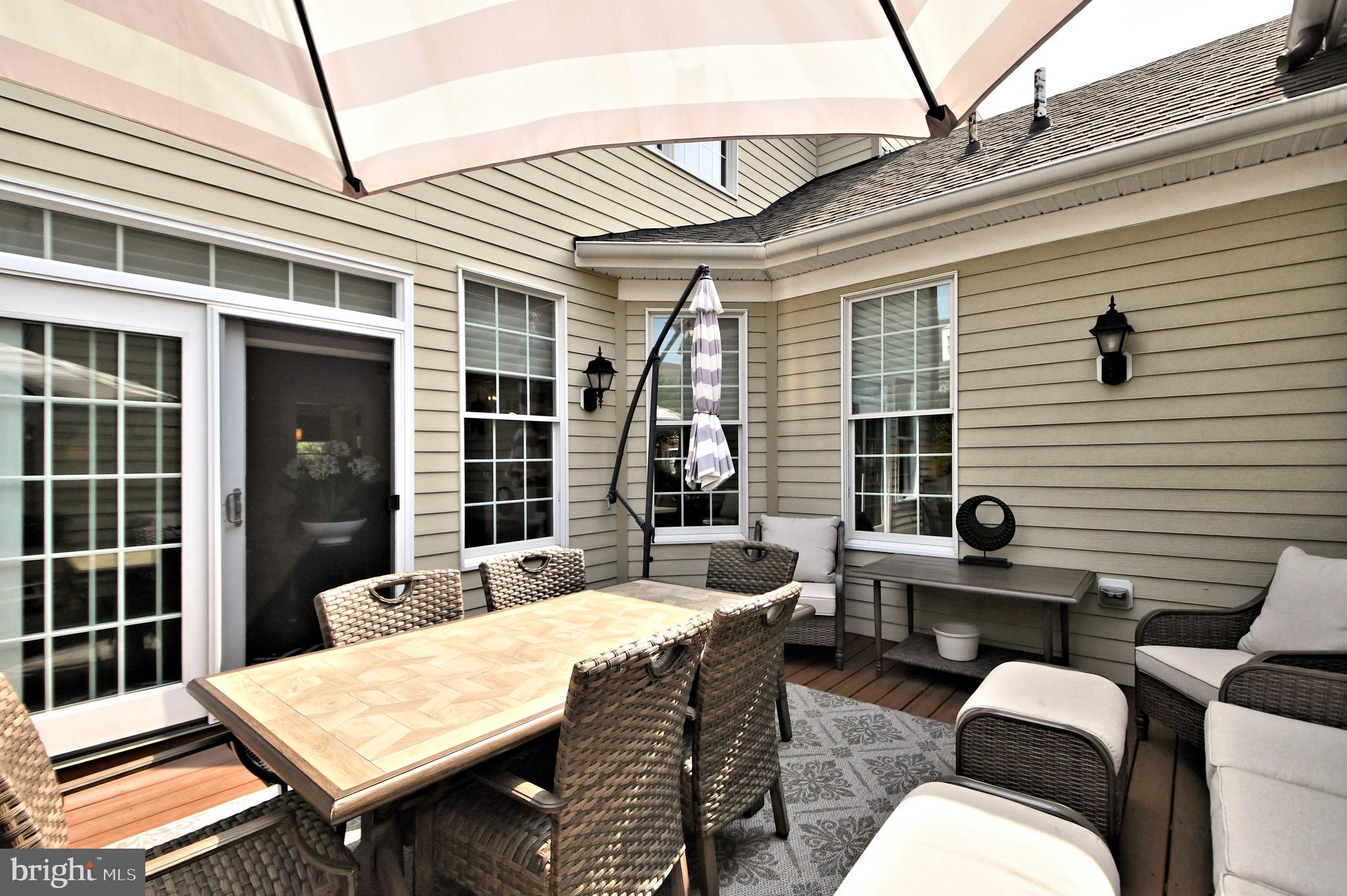 NEWTOWN WALK - Residential